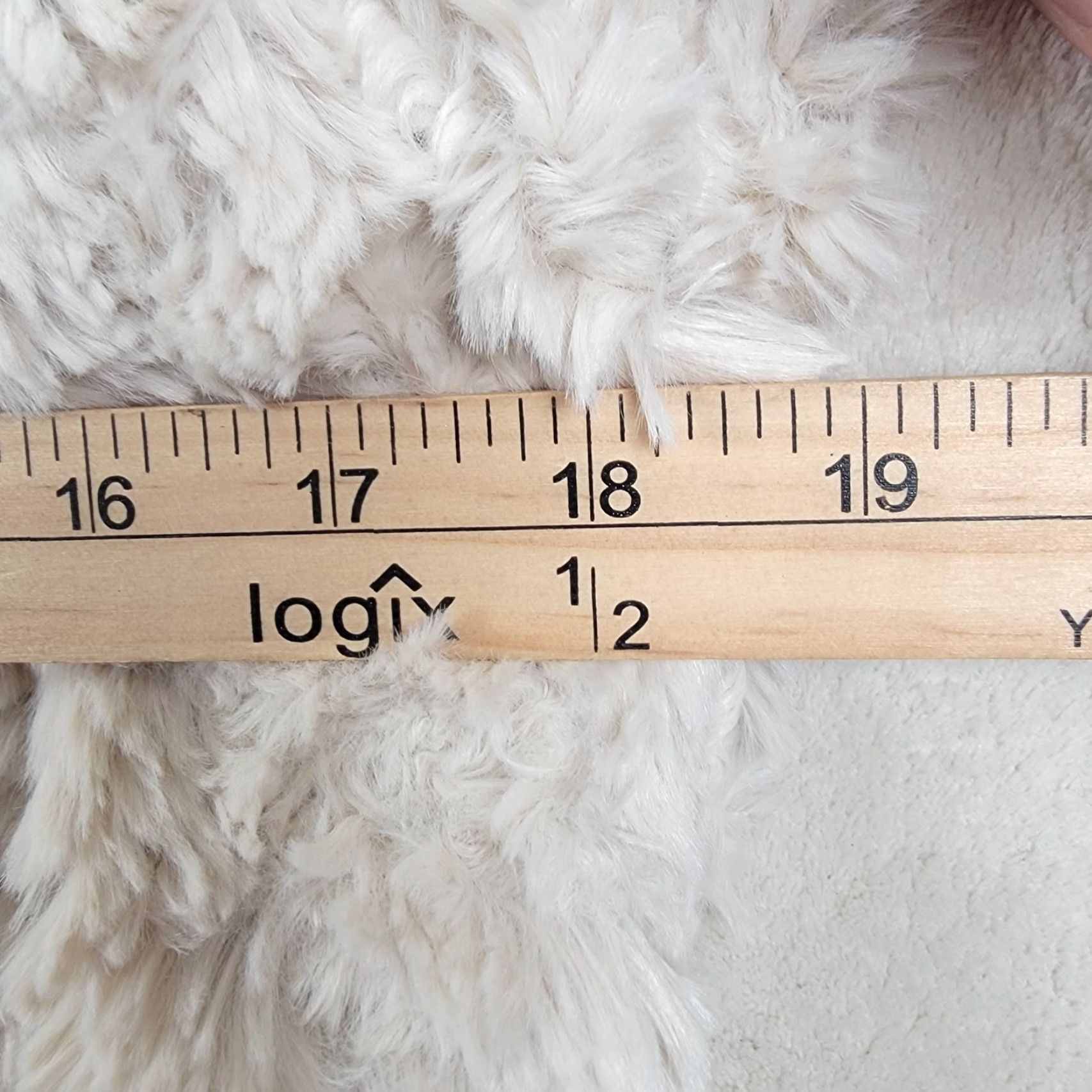 Vintage Dylan Faux Fur Wrap Coat Women's Medium Ivory Short Coat Long Sleeve Casual Steampunk Size M / US 6-8 / IT 42-44 - 7 Thumbnail