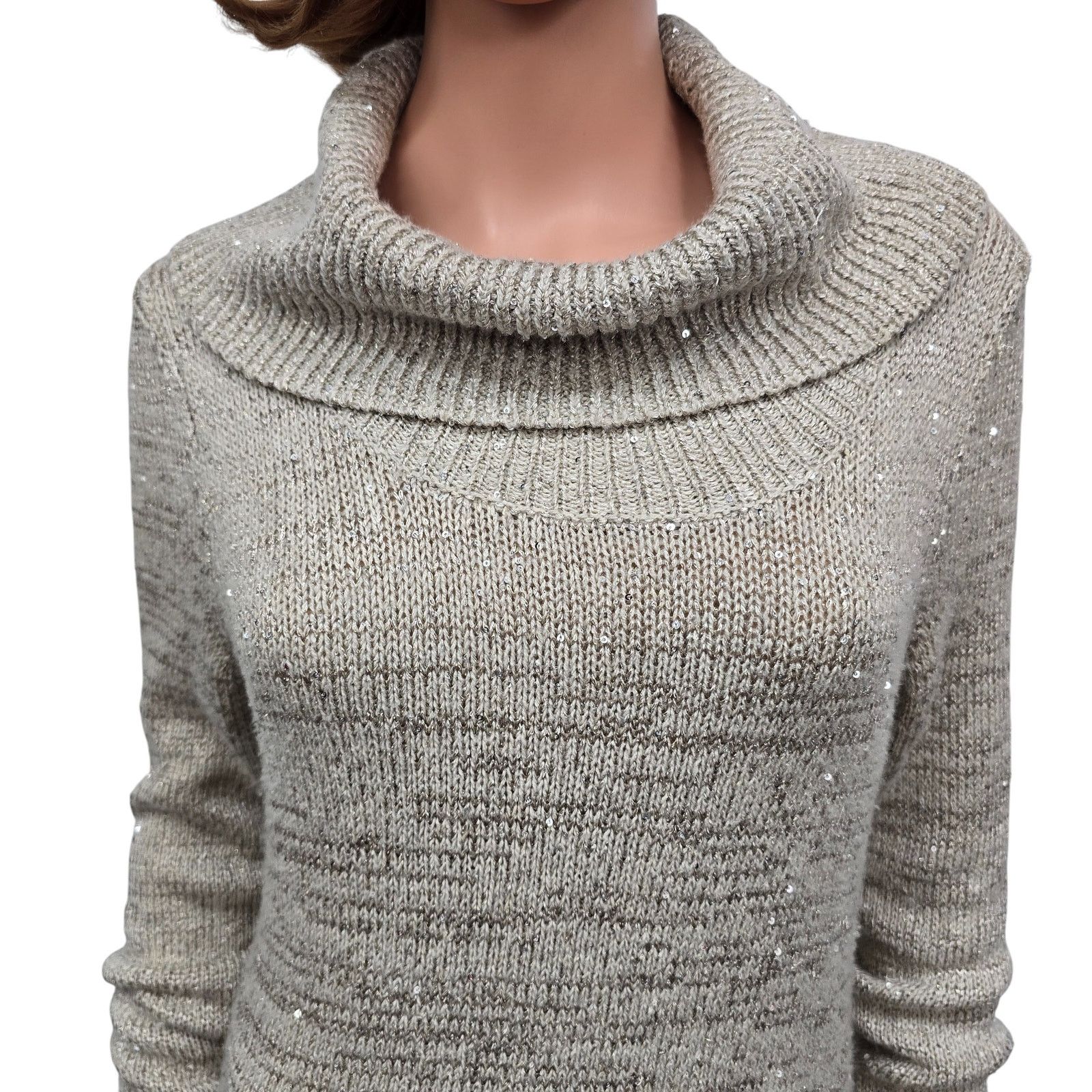 White House Black Market White House Black Market Sequin Sweater Cowl Neck XS Sparkle Size XS / US 0-2 / IT 36-38 - 7 Thumbnail