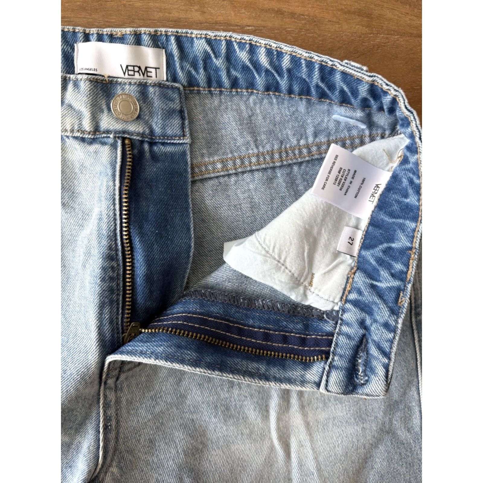 Vintage Vervet Jeans Womens 27 Distressed Light Wash High Rise Straight 5-Pocket Denim Blue Size 27" / US 4 / IT 40 - 6 Thumbnail