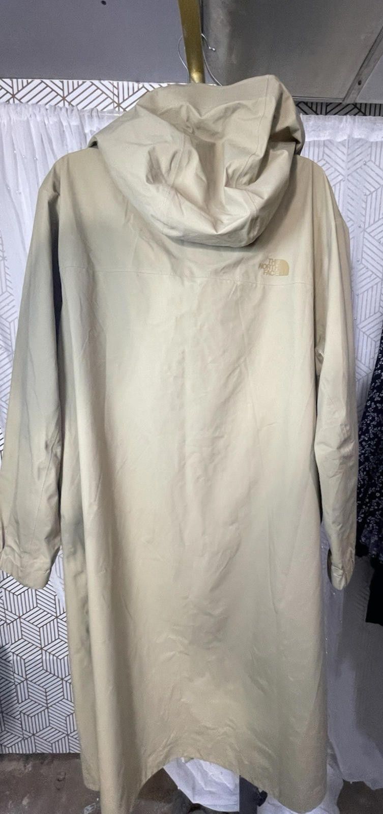 The North Face THE NORTH FACE GORE-TEX Trench Unisex Women L Men M MSRP$400 Size ONE SIZE - 3 Thumbnail
