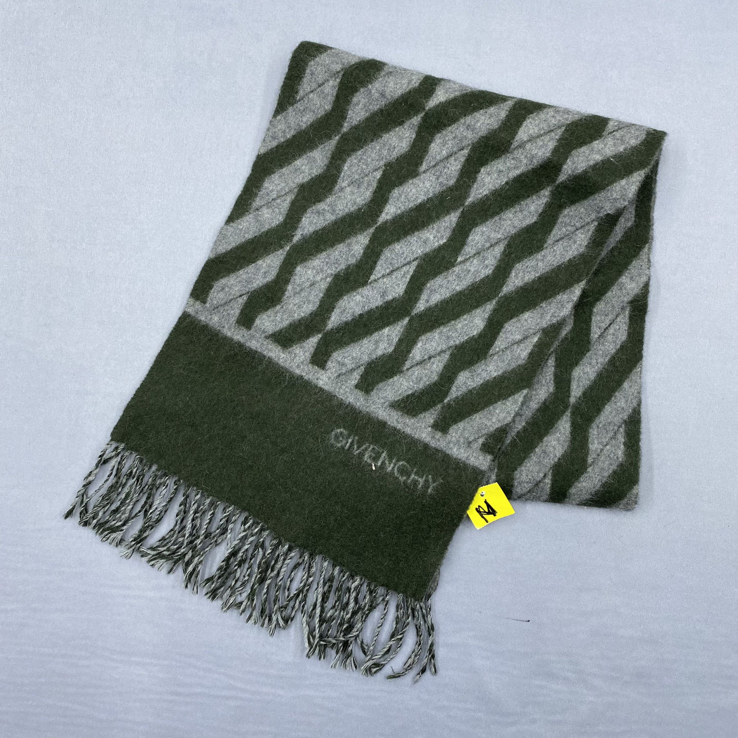 Japanese Brand Vintage Givenchy Scarf Muffler Wool Winter Fringe Scarves Size ONE SIZE - 3 Thumbnail