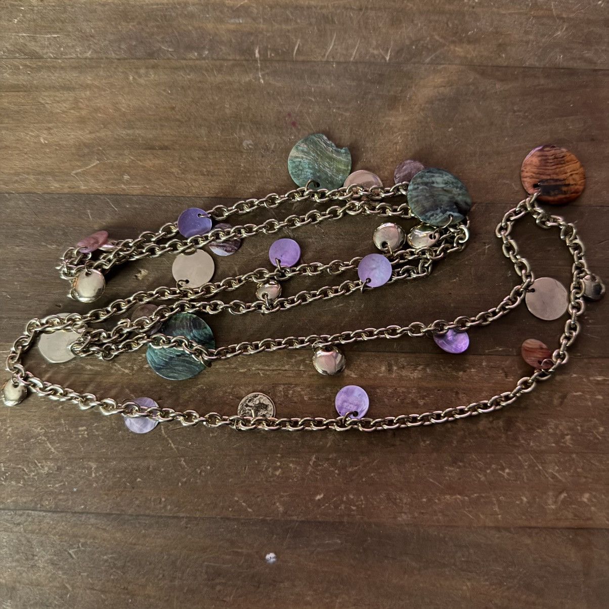 Other Long gold tone dyed shell and discs charm necklace Size ONE SIZE - 2 Thumbnail