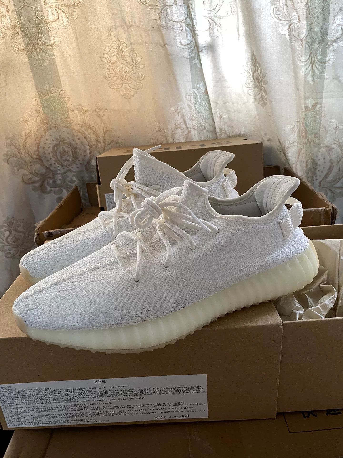 Yeezy Yeezy White Lowtop Sneakers 11.5 Men Size US 11.5 / EU 44-45 - 1 Thumbnail