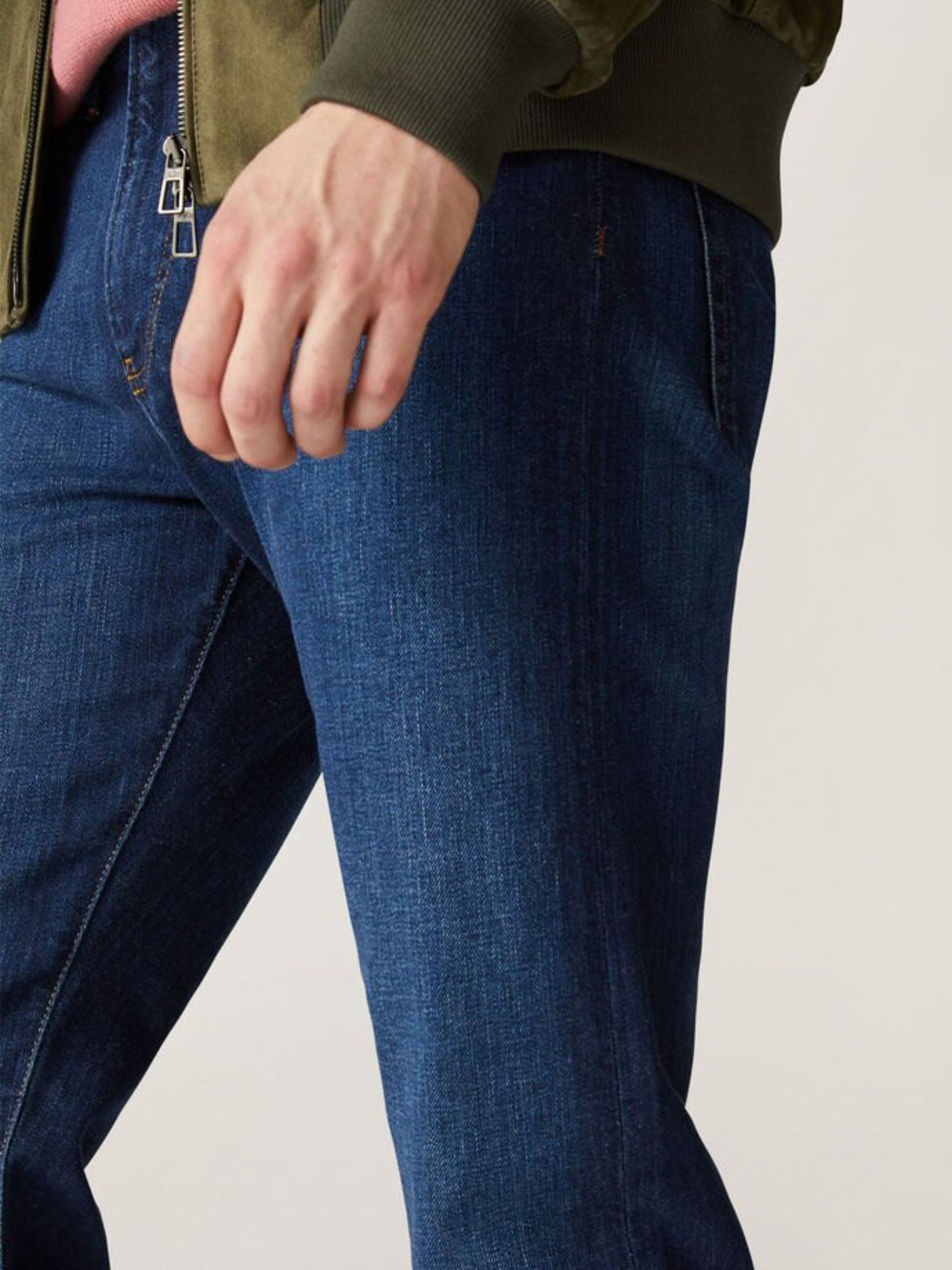 o1w1db10725 FAM2621 Quarona Five-Pocket Pant in Blue
