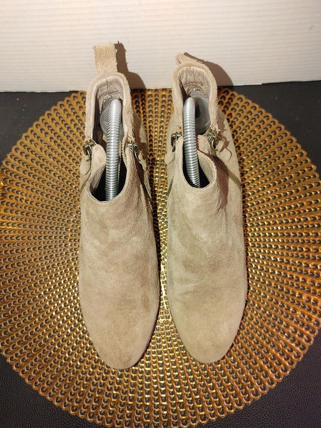Vince Camuto Vince Camuto Tricera Suede Ankle Booties Size 8.5M Size US 8.5 / IT 38.5 - 3 Thumbnail