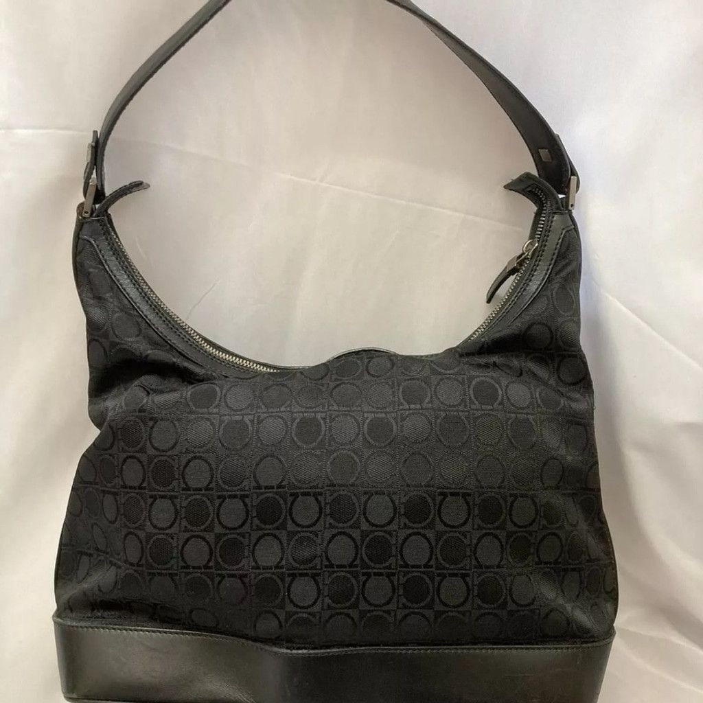 Salvatore Ferragamo Salvatore Ferragamo Black Monogram Hobo Bag Size ONE SIZE - 14 Thumbnail