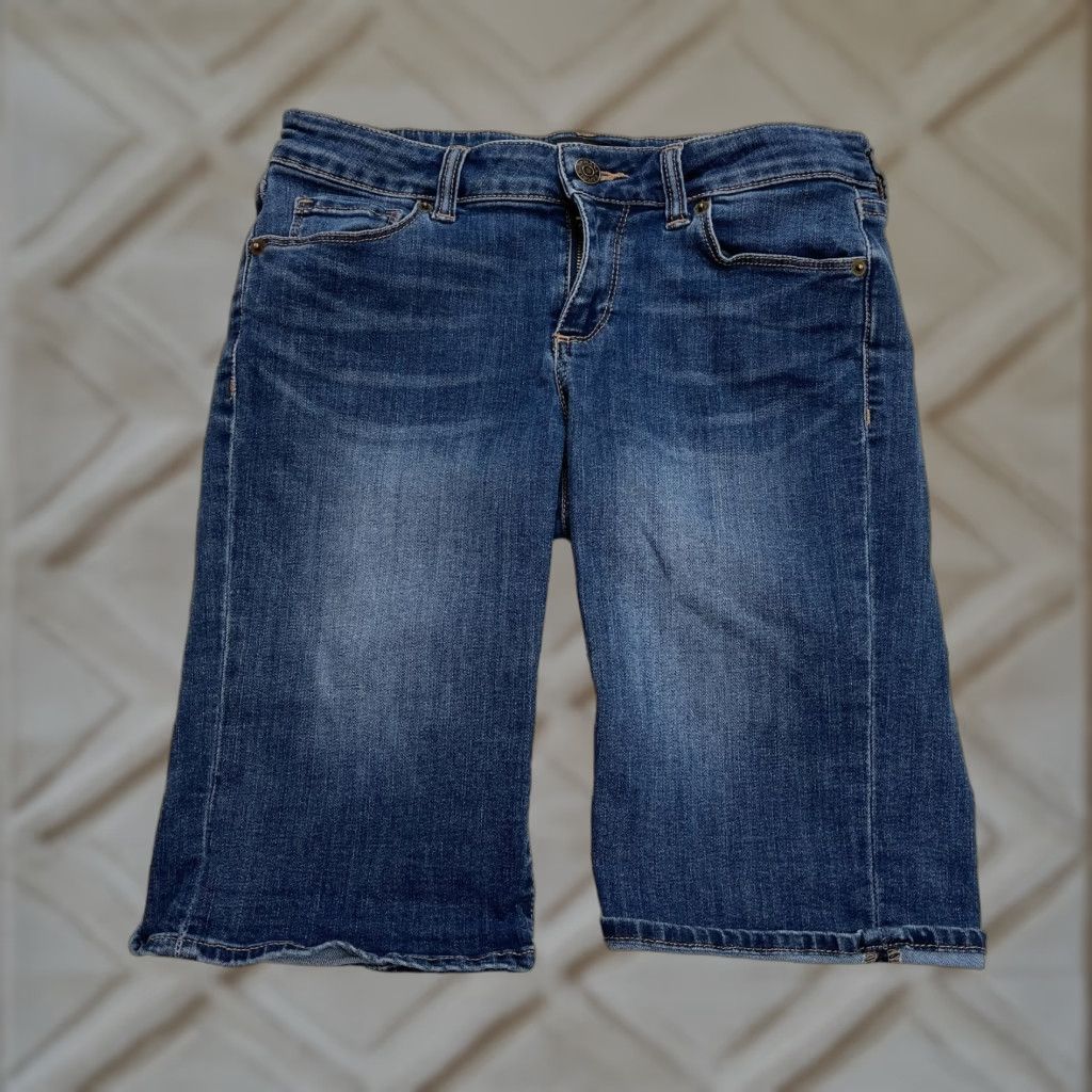 Banana Republic Banana Republic Bermuda Jean Shorts Womens 26/2 Blue Denim Dark Wash 11" Inseam 5-Pocket Design Size 26" / US 2 / IT 38 - 1 Thumbnail