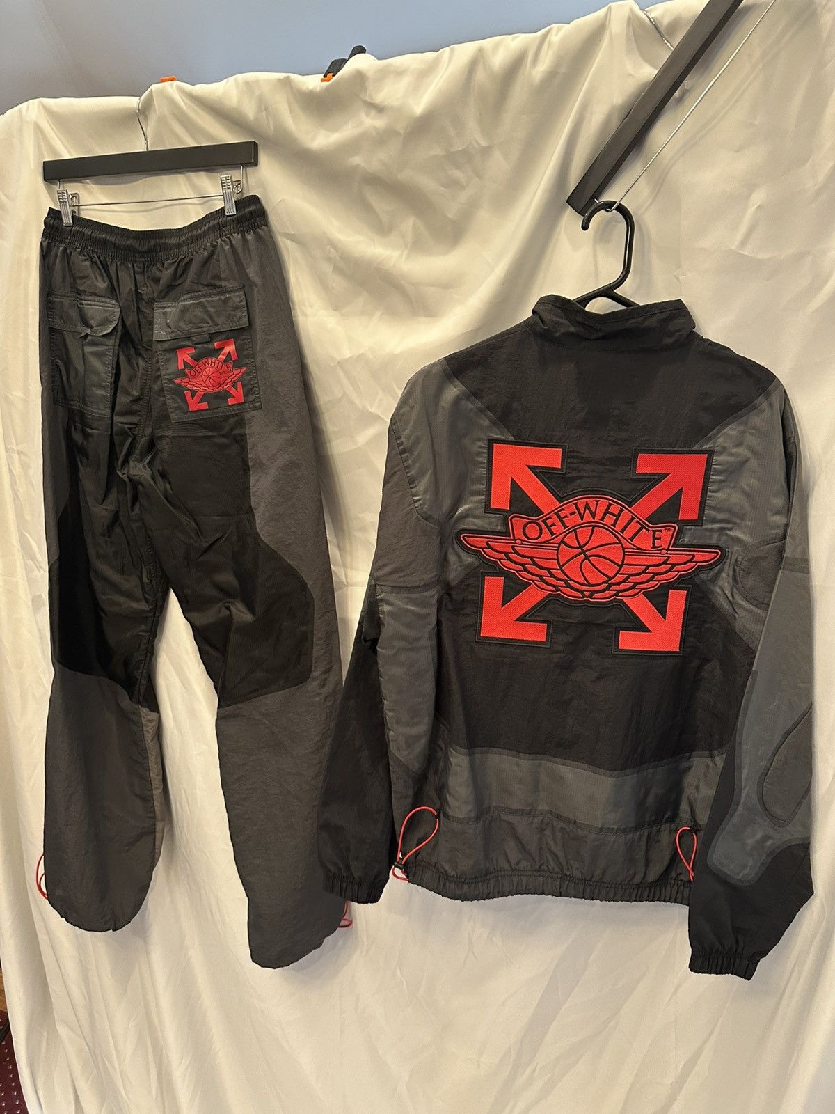 Jordan Brand × Off-White Jordan Brand x Off-White set Size US M / EU 48-50 / 2 - 4 Thumbnail