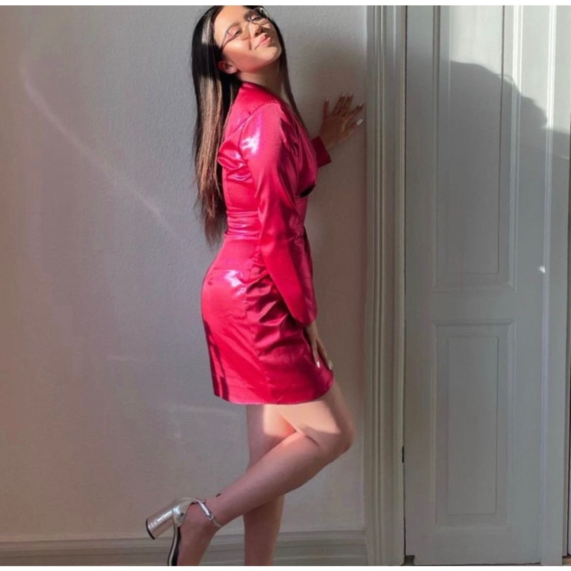 Zara ZARA BLOGGER FAVORITE LAMINATED MINI DRESS FUCHSIA Size M / US 6-8 / IT 42-44 - 3 Thumbnail
