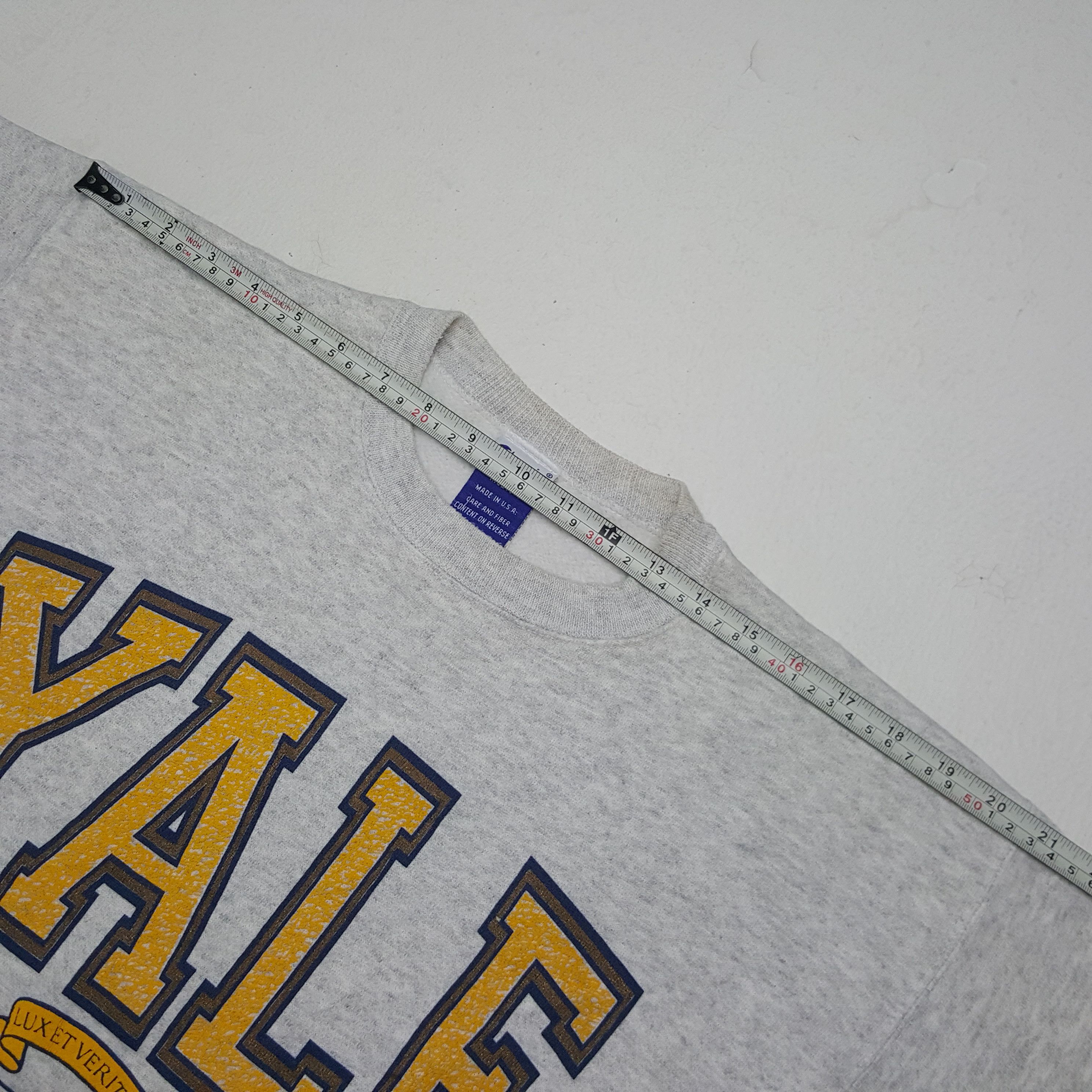 Champion × Vintage Vintage Champion Yale Sweatshirt Size US M / EU 48-50 / 2 - 5 Thumbnail