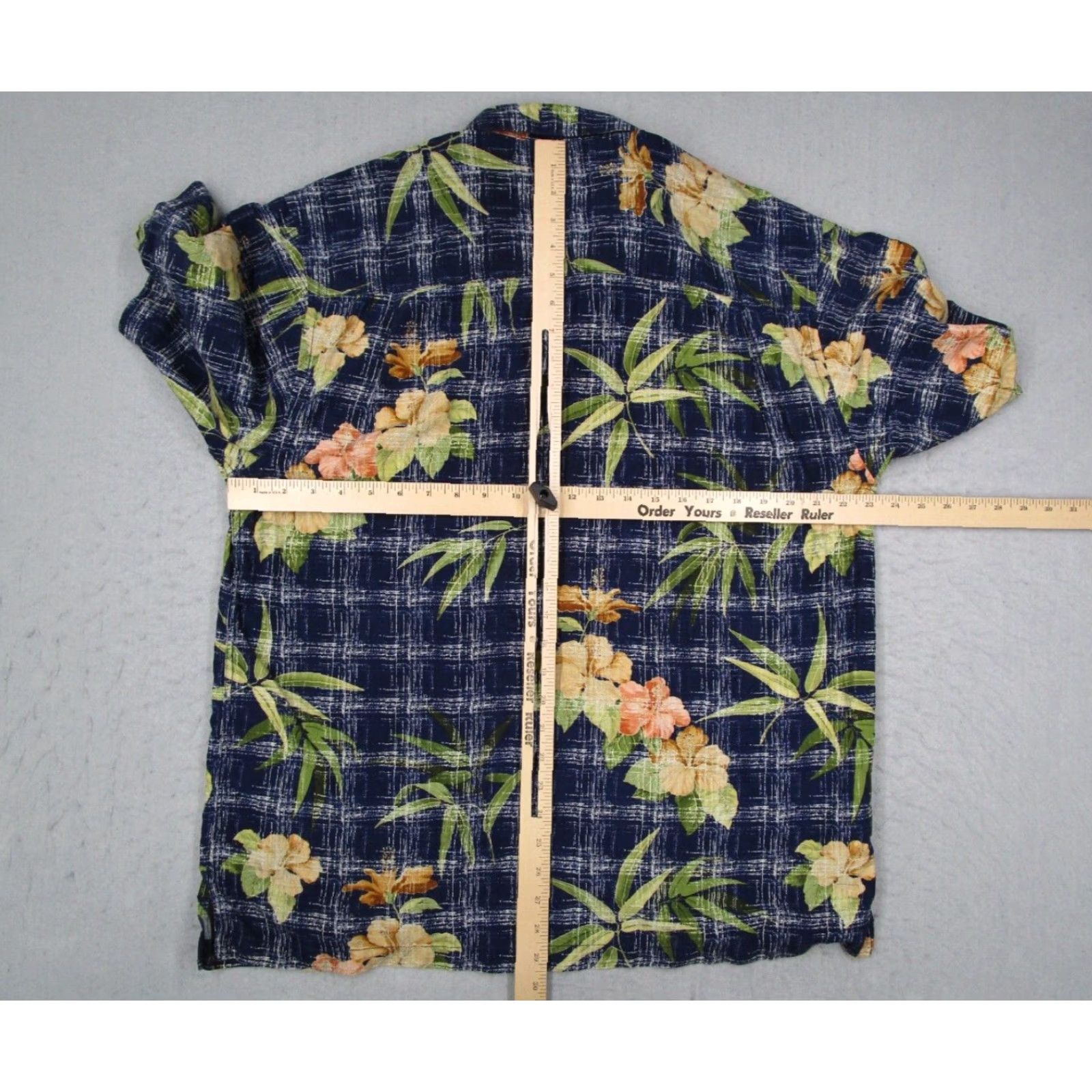 Tommy Bahama VINTAGE Tommy Bahama Shirt Men Large Blue Floral Silk Hawaiian Short Sleeve Collared Button-Up Size US L / EU 52-54 / 3 - 4 Thumbnail