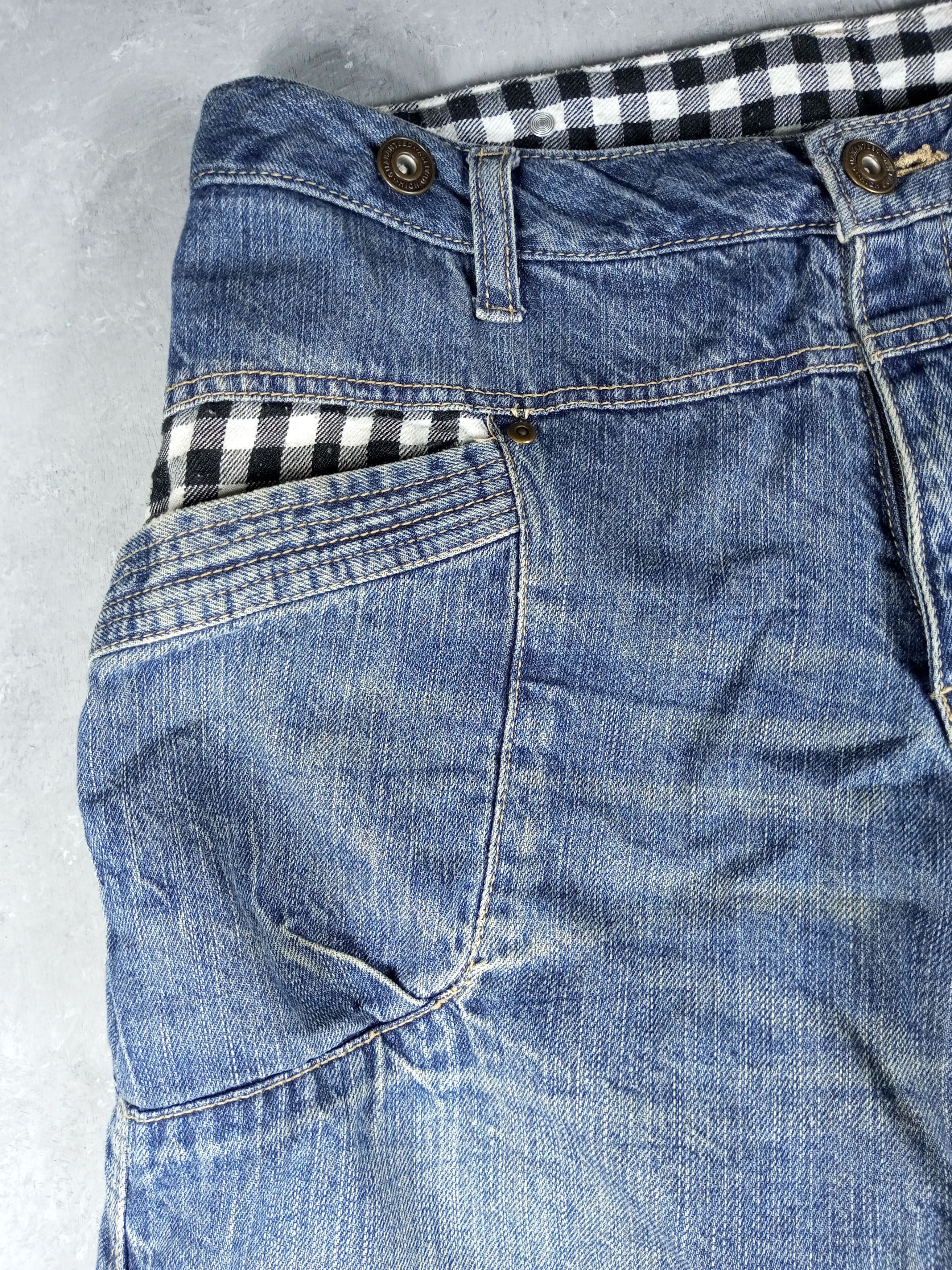 Japanese Brand undefined japanese brand jeans pant Size US 32 / EU 48 - 12 Thumbnail