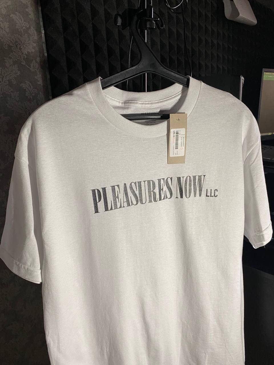 Pleasures Pleasures - Now Tee Size US S / EU 44-46 / 1 - 1 Thumbnail
