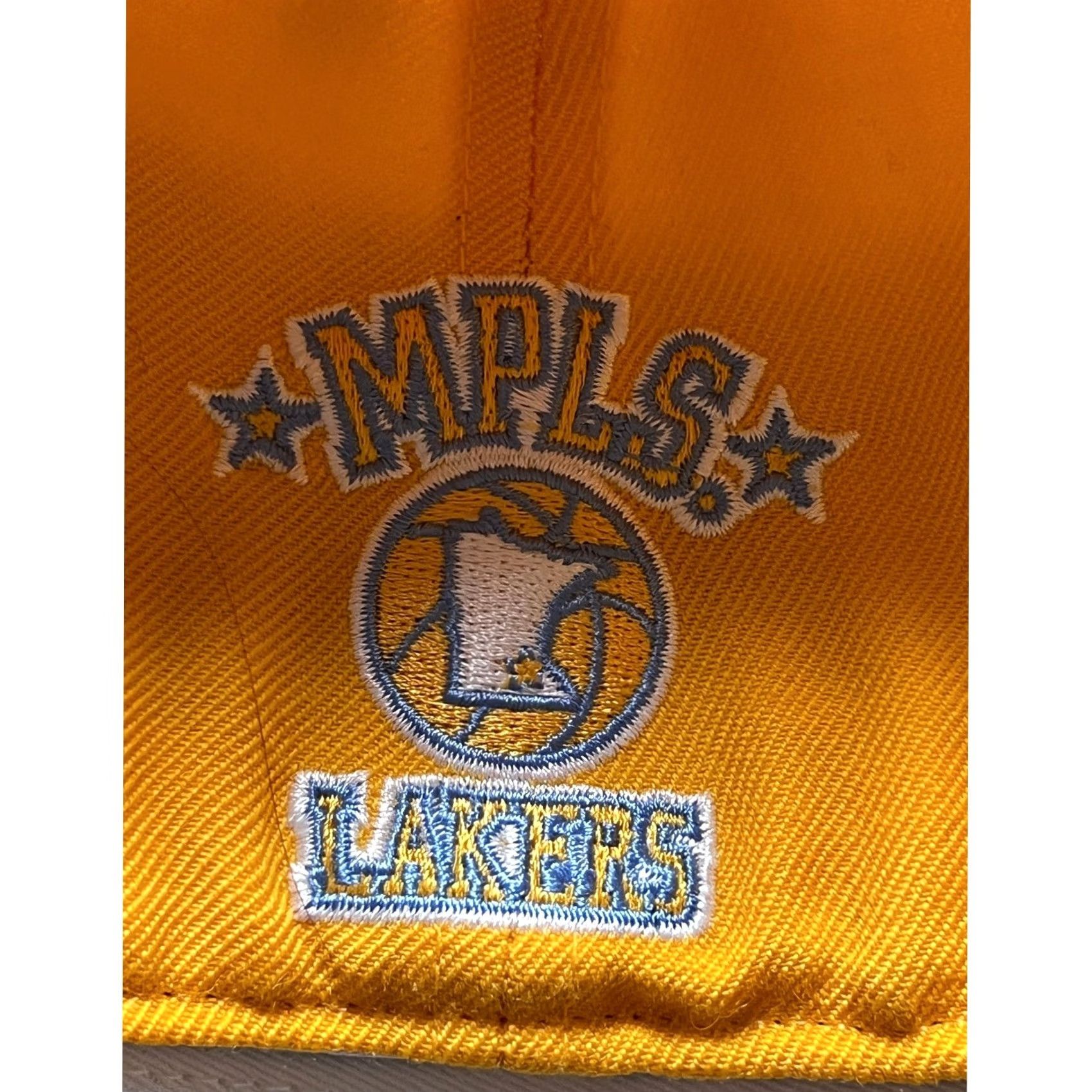 Reebok VINTAGE Reebok Dfunk'd NBA Hardwood Classics Minneapolis Lakers Hat Mens 7 1/8 Yellow White MPLS Fitted Cap Size ONE SIZE - 6 Thumbnail
