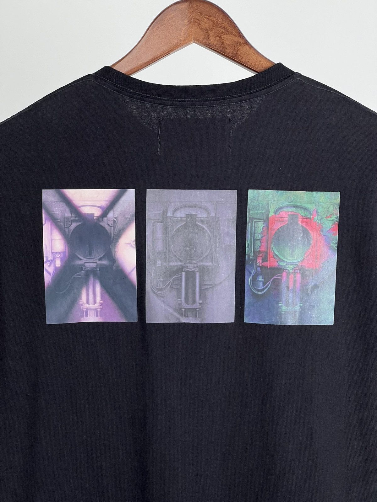 Club Sorayama H R GIGER tee L Size US L / EU 52-54 / 3 - 9 Thumbnail
