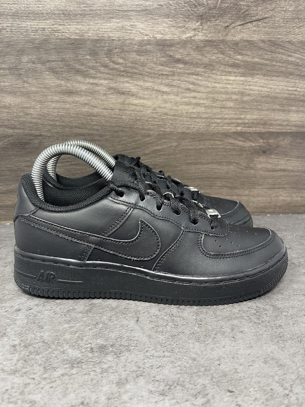 Nike Nike Air Force 1 Low Black Size 4.5Y GS Kids Sneakers Size US 5 / EU 37 - 5 Thumbnail