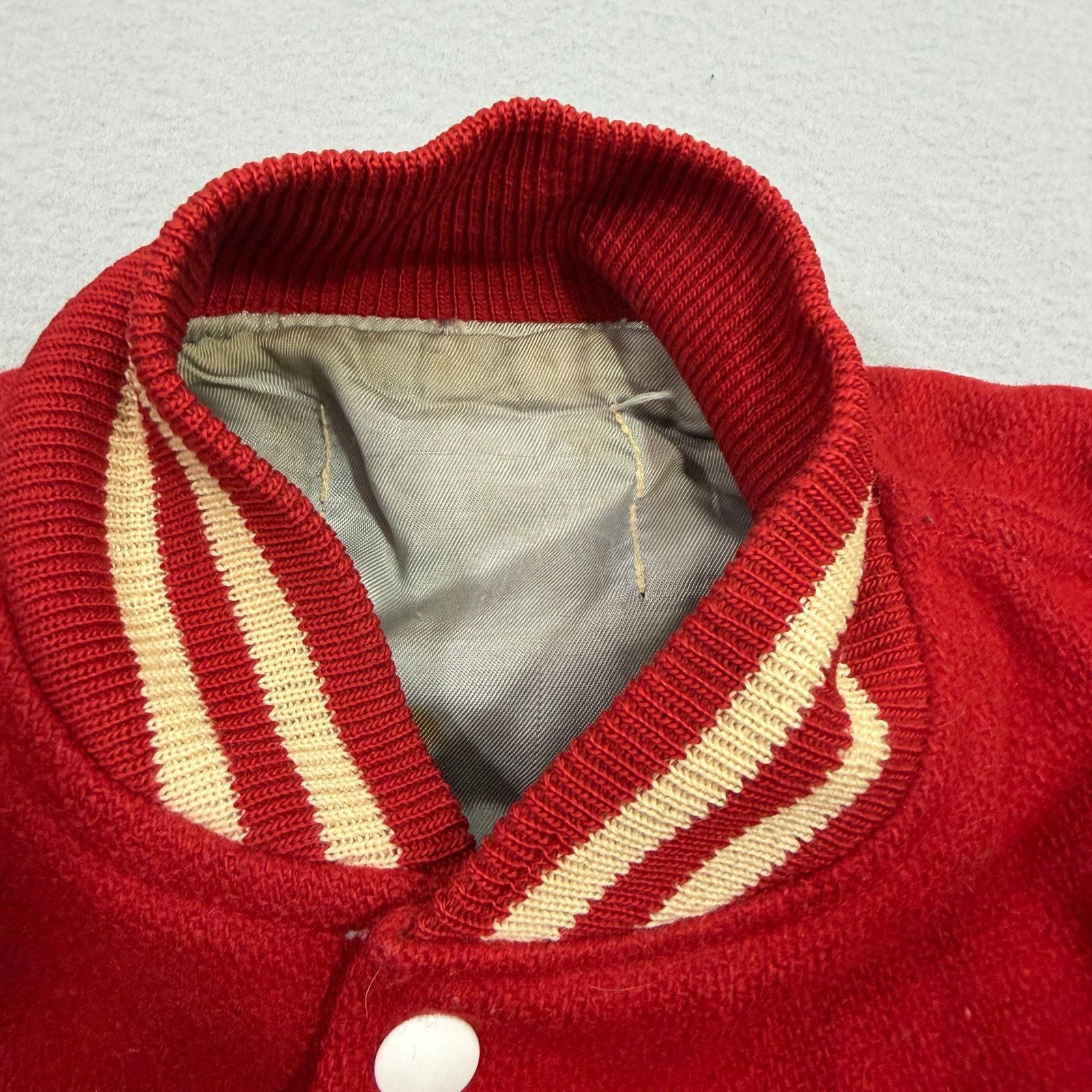 Vintage Vintage 1982 Monroe High Varsity Jacket Small Wool 80s Size US S / EU 44-46 / 1 - 7 Thumbnail