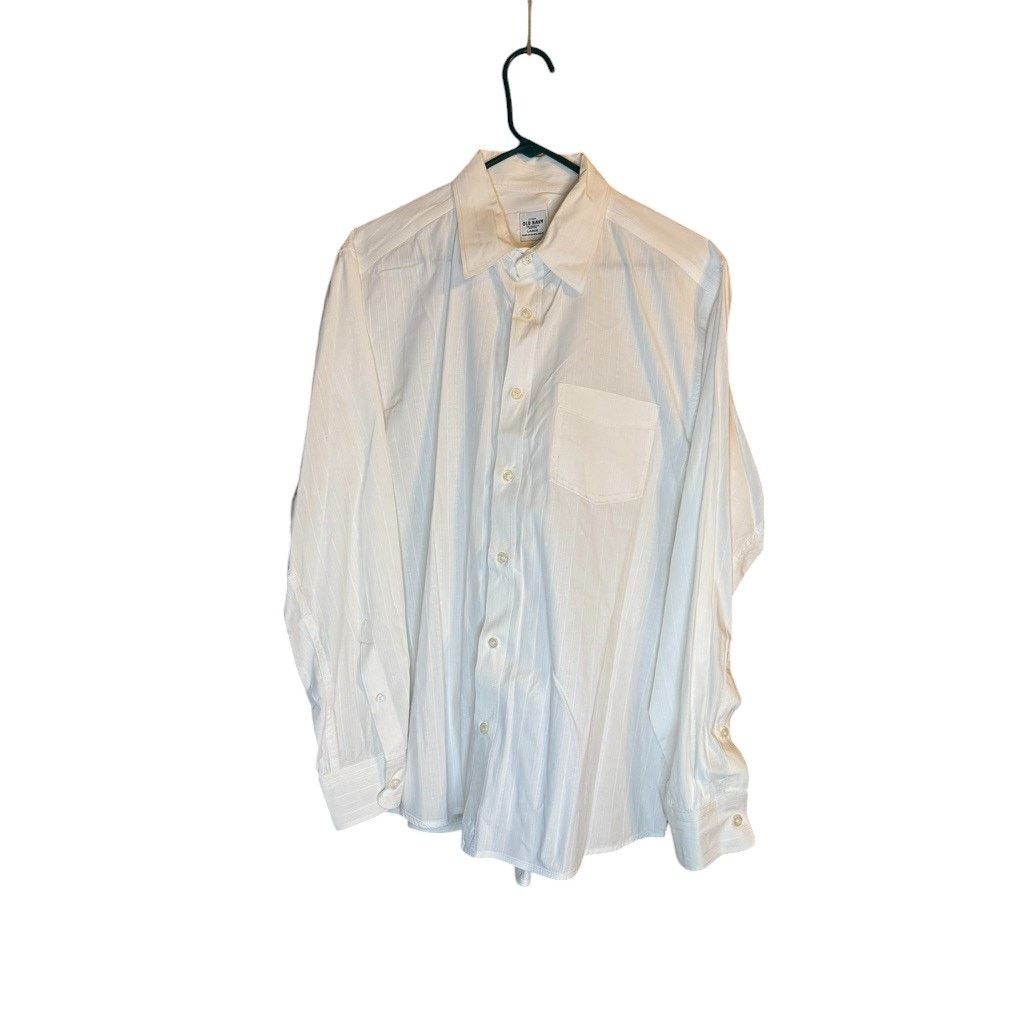Old Navy Old Navy Men's White Long Sleeve Button Shirt Size Large Size US L / EU 52-54 / 3 - 1 Thumbnail