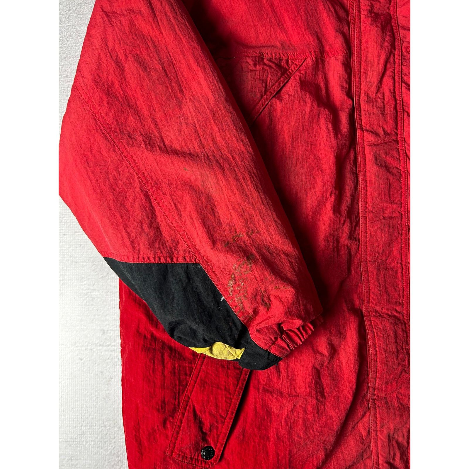 Marlboro Vintage Marlboro Red Long Sleeve Insulated Jacket - Men's XL Size US XL / EU 56 / 4 - 3 Thumbnail