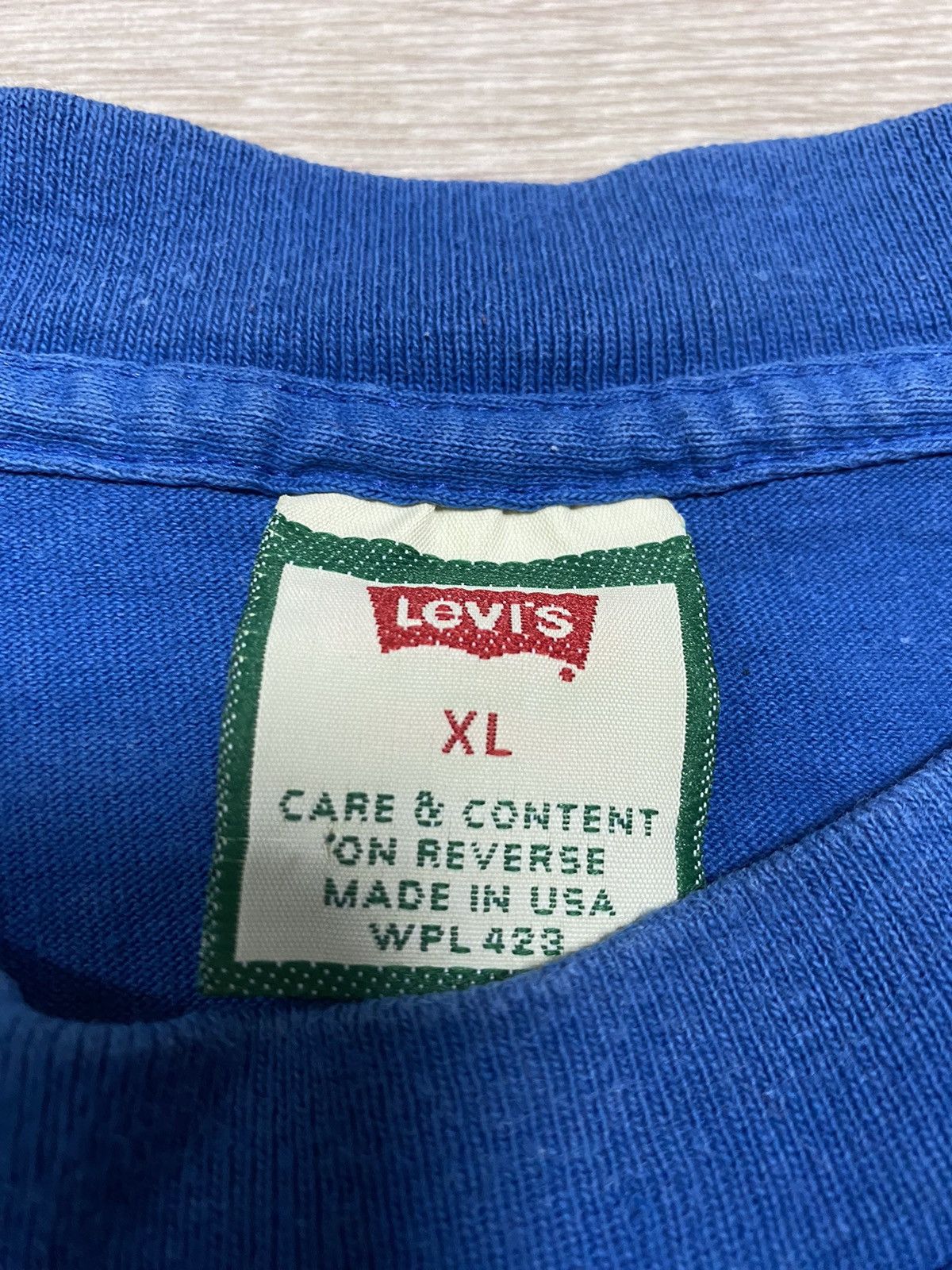 Levi's Vintage Levis Levi Strauss &CO 1992 T-shirt Size US XL / EU 56 / 4 - 5 Thumbnail