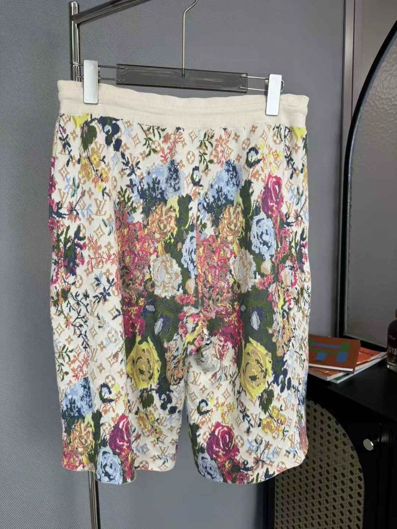 Louis Vuitton Louis Vuitton size l Floral shorts Size US 30 / EU 46 - 2 Thumbnail