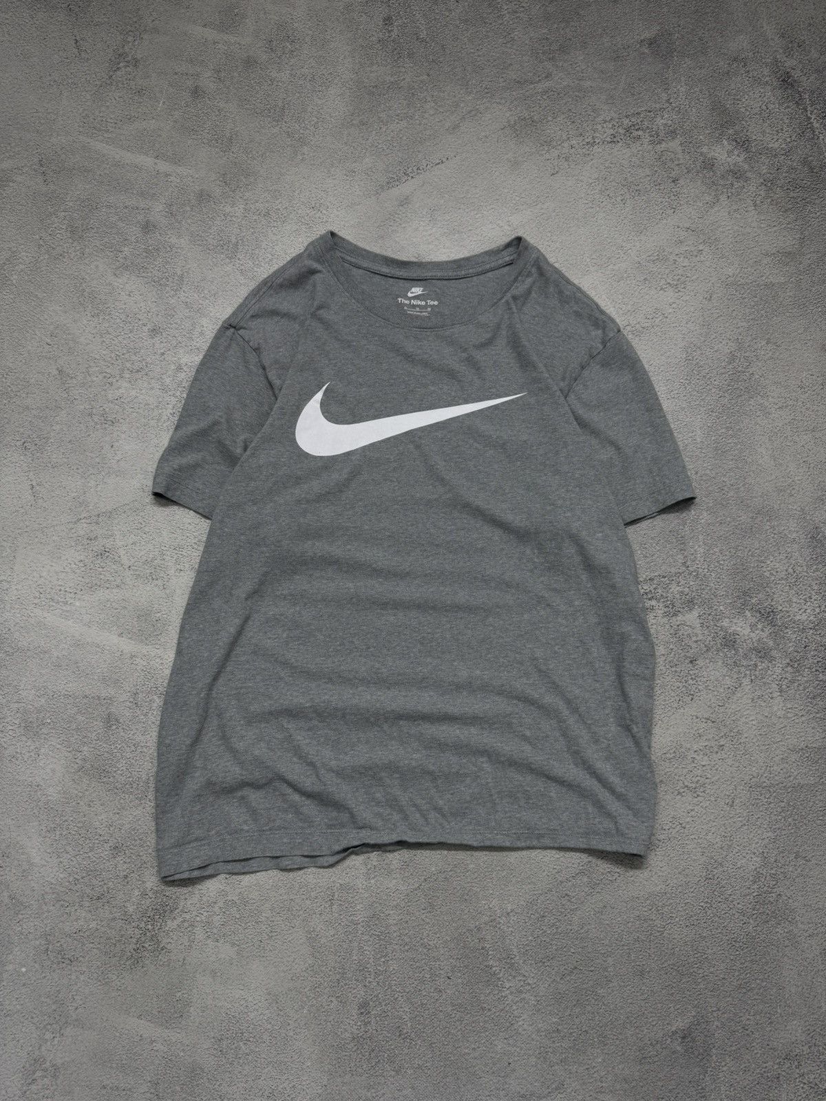 Nike Vintage Y2k Nike Big Logo Swoosh T-Shirt Size US XL / EU 56 / 4 - 1 Thumbnail