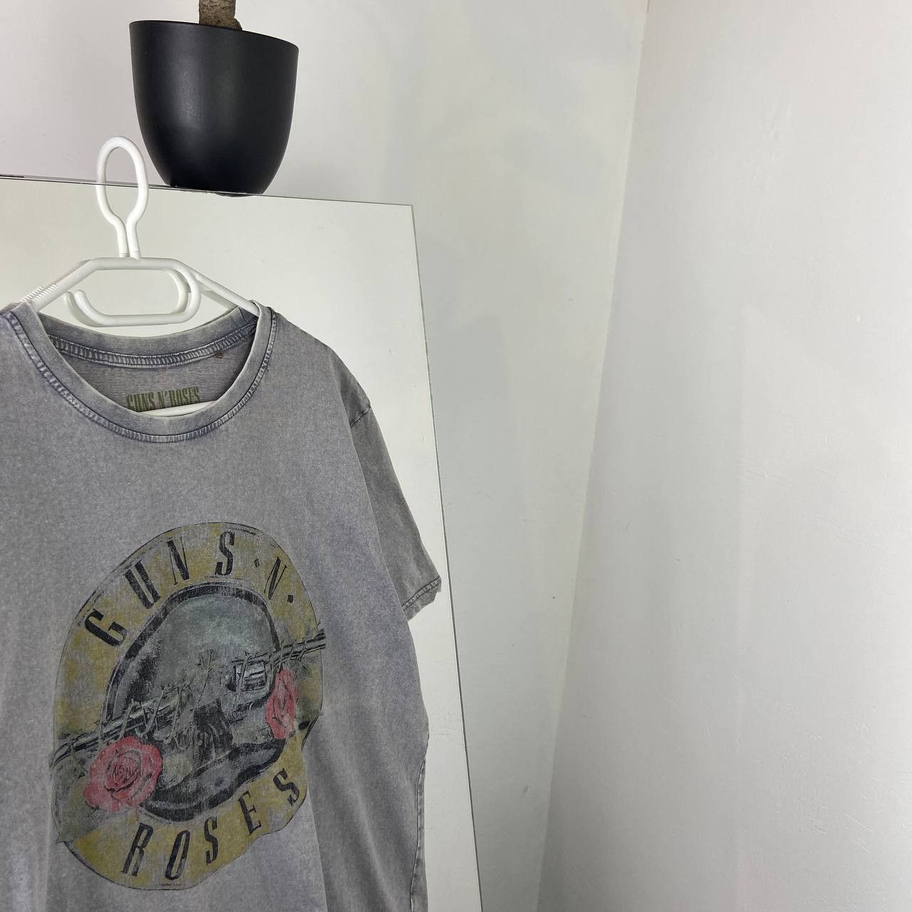 Band Tees Guns N Roses Faded Rock Band Tour T-Shirt Size US L / EU 52-54 / 3 - 3 Thumbnail