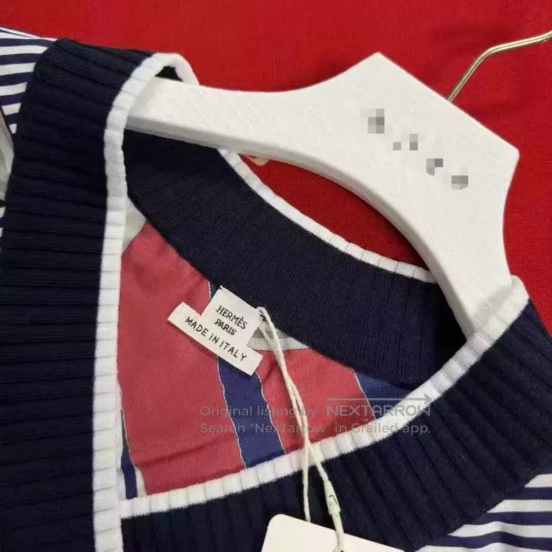 Hermes Hermes Blue and Red Silk and Wool V-Neck Knit Top with Arc Size XXS / US 00 / IT 34 - 2 Thumbnail