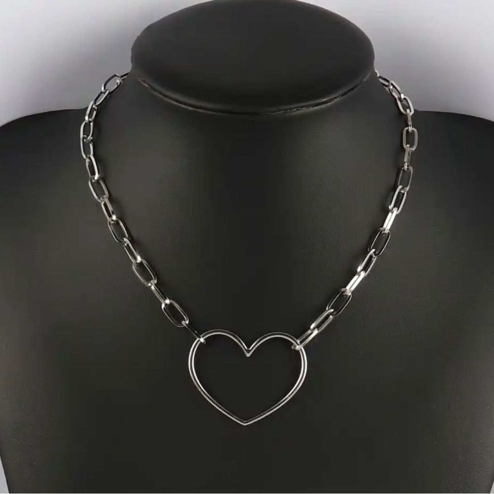 Other Stainless Steel Heart Choker Necklace Size ONE SIZE - 1 Thumbnail