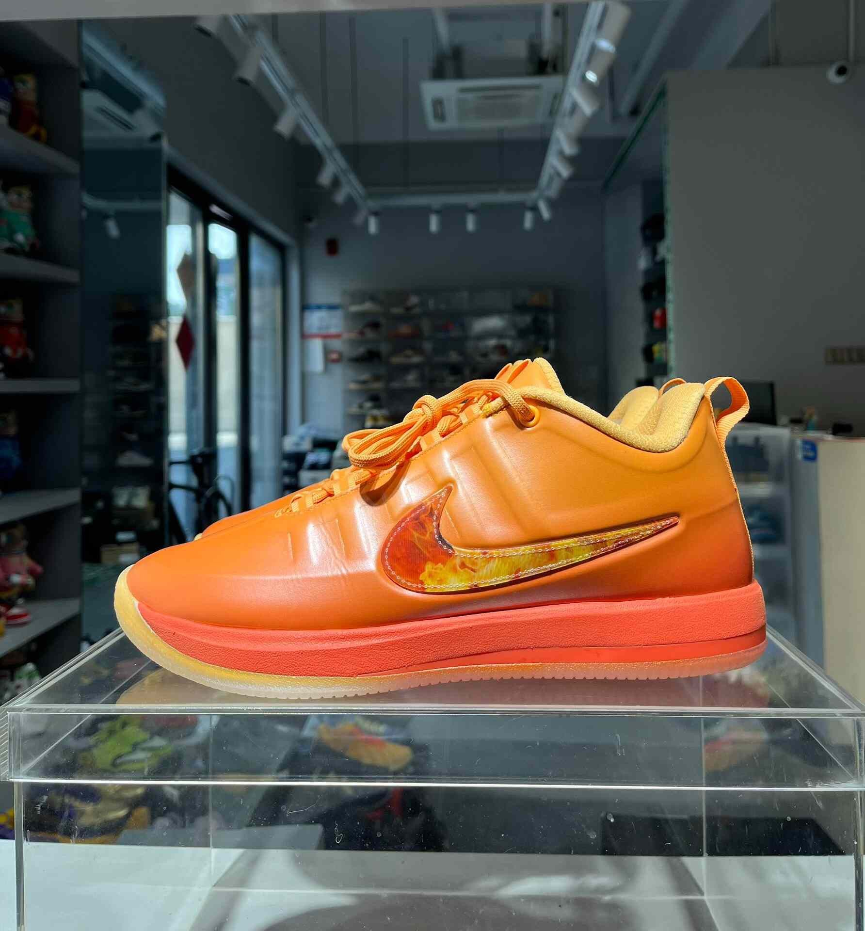 Nike Nike Lowtop Sneakers 10 Men Size US 10 / EU 43 - 1 Thumbnail
