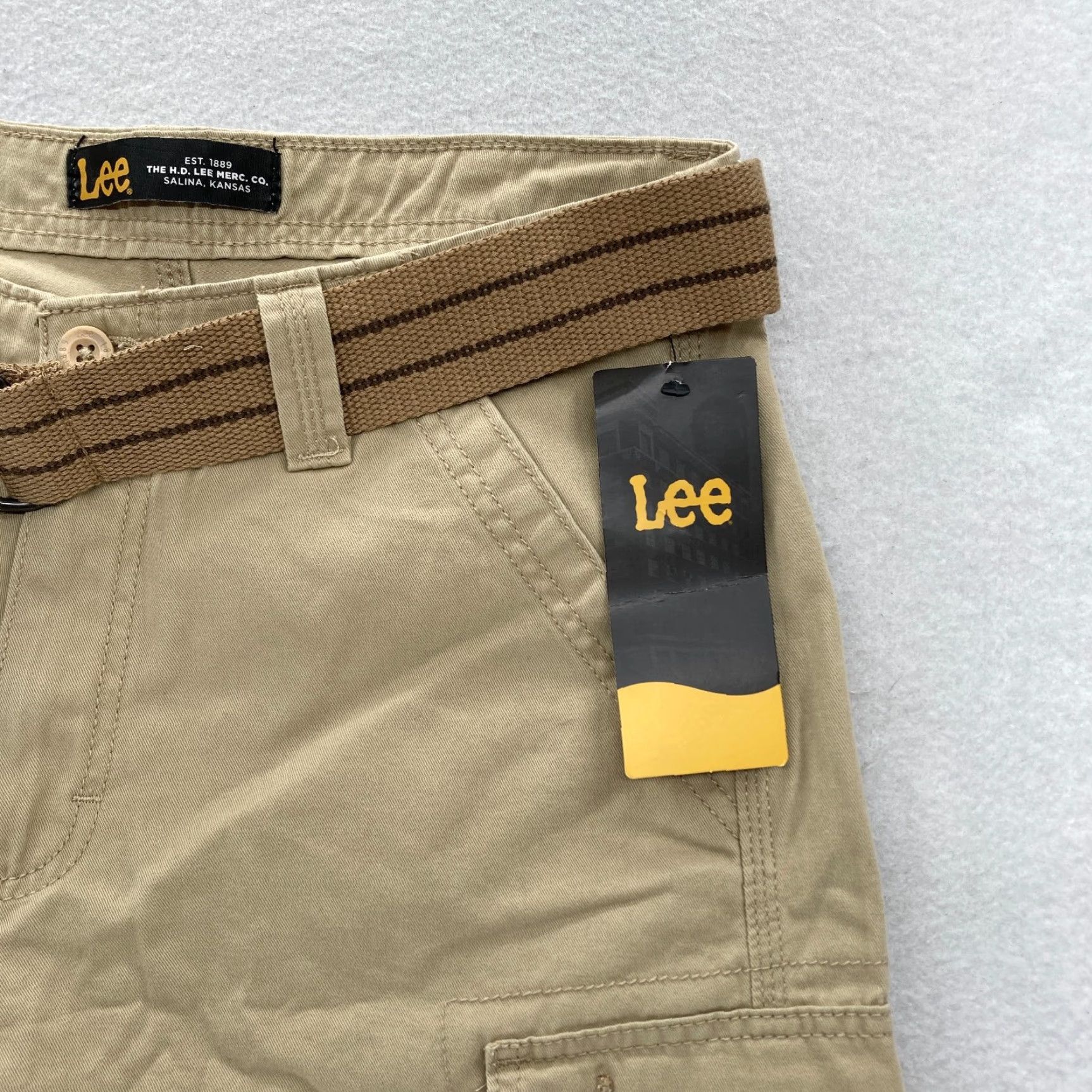 Lee Lee Belted Cargo Shorts Mens 30 Khaki Beige Relaxed Outdoors Hiking Workwear NWT Size US 30 / EU 46 - 3 Thumbnail