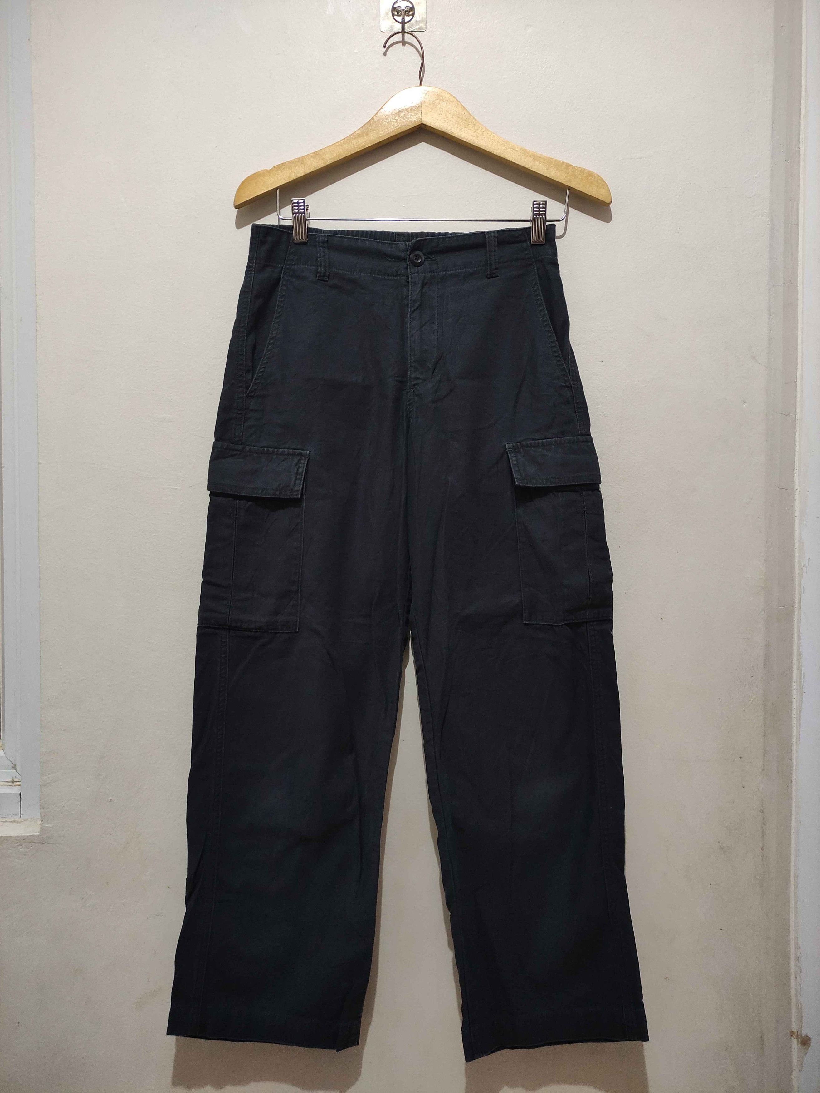 Uniqlo UNIQLO blue navy cargo pant Size US 30 / EU 46 - 1 Thumbnail