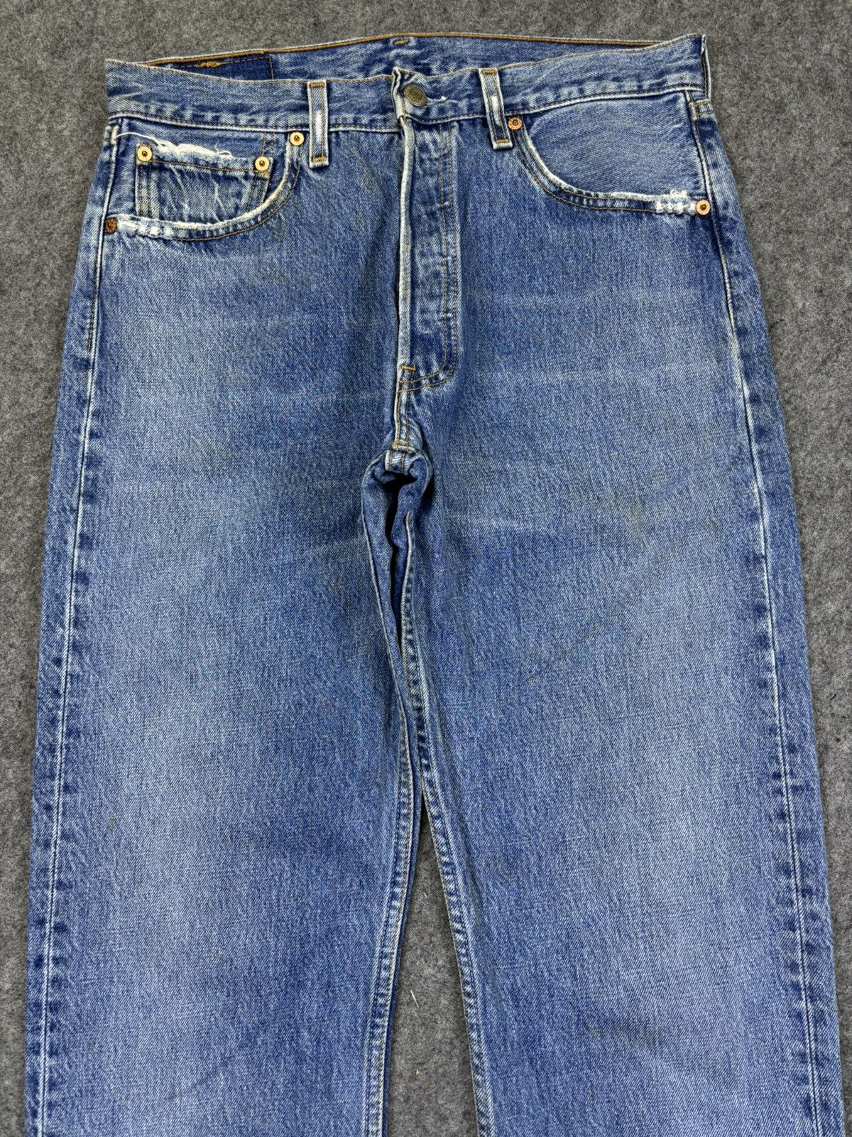Levi's Vintage Levis 501 Original Cut Medium Wash Denim F966 Size US 31 - 3 Thumbnail