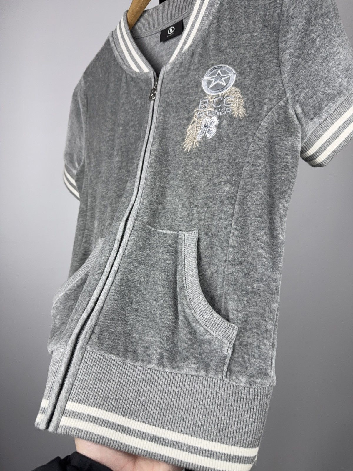 Bogner Luxury 00s Bogner Short Sleeve Zip Jacket Embroidered Logo Size S / US 4 / IT 40 - 3 Thumbnail