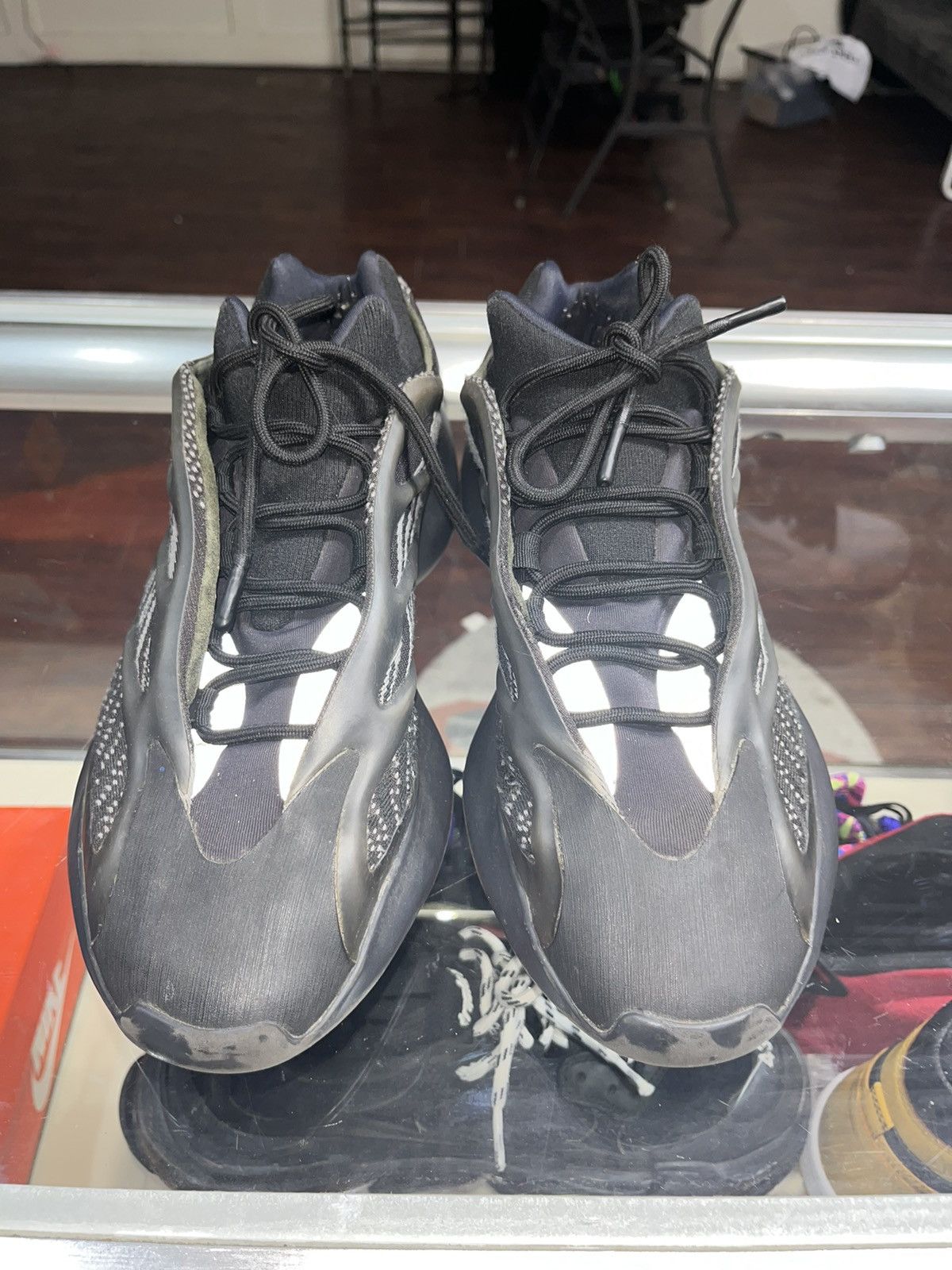 Kanye West × Yeezy Yeezy 700 V3 Alvah Size US 11 / EU 44 - 3 Thumbnail
