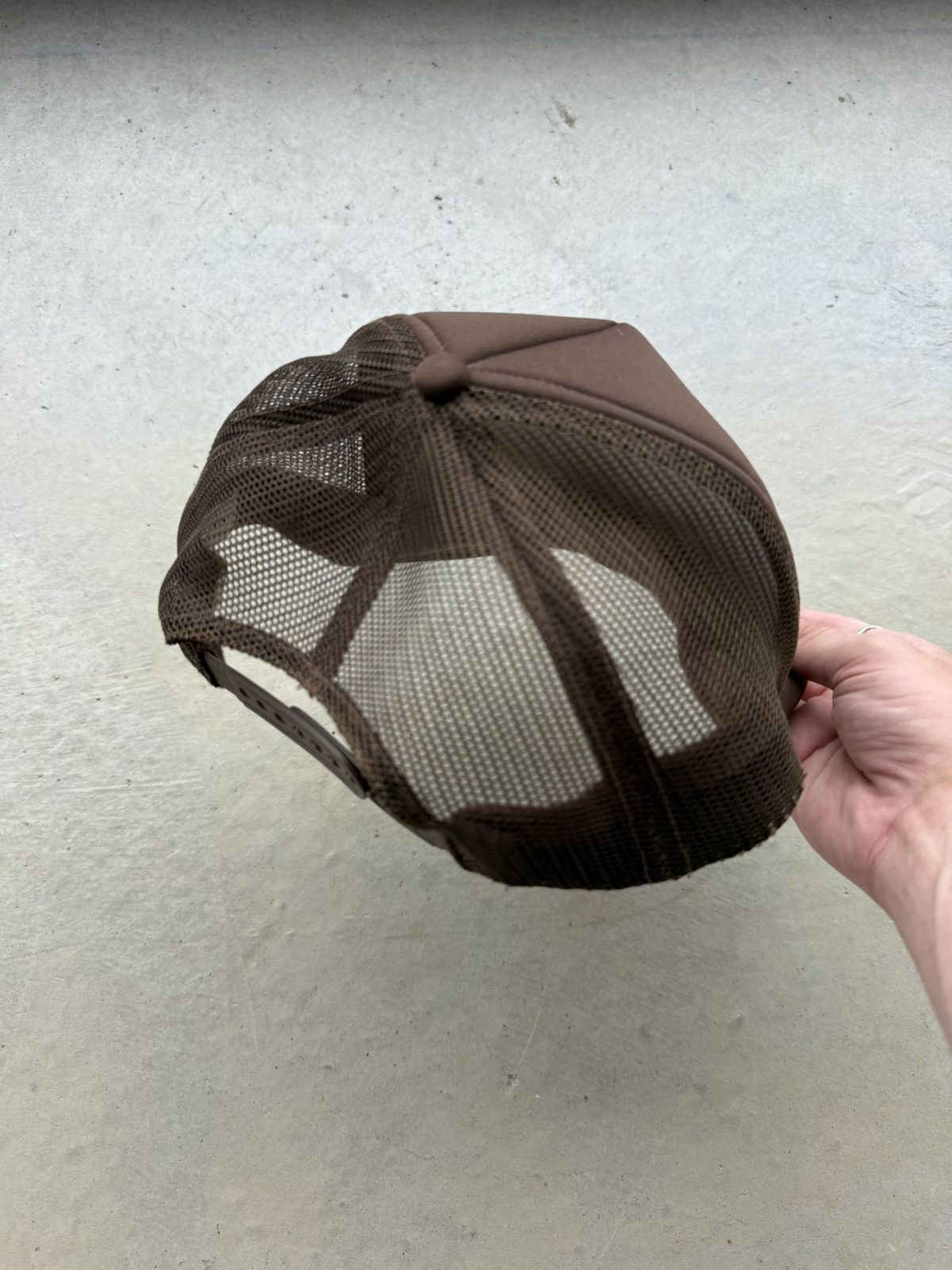 Travis Scott Circle Author Brown Trucker Hat Size ONE SIZE - 3 Thumbnail
