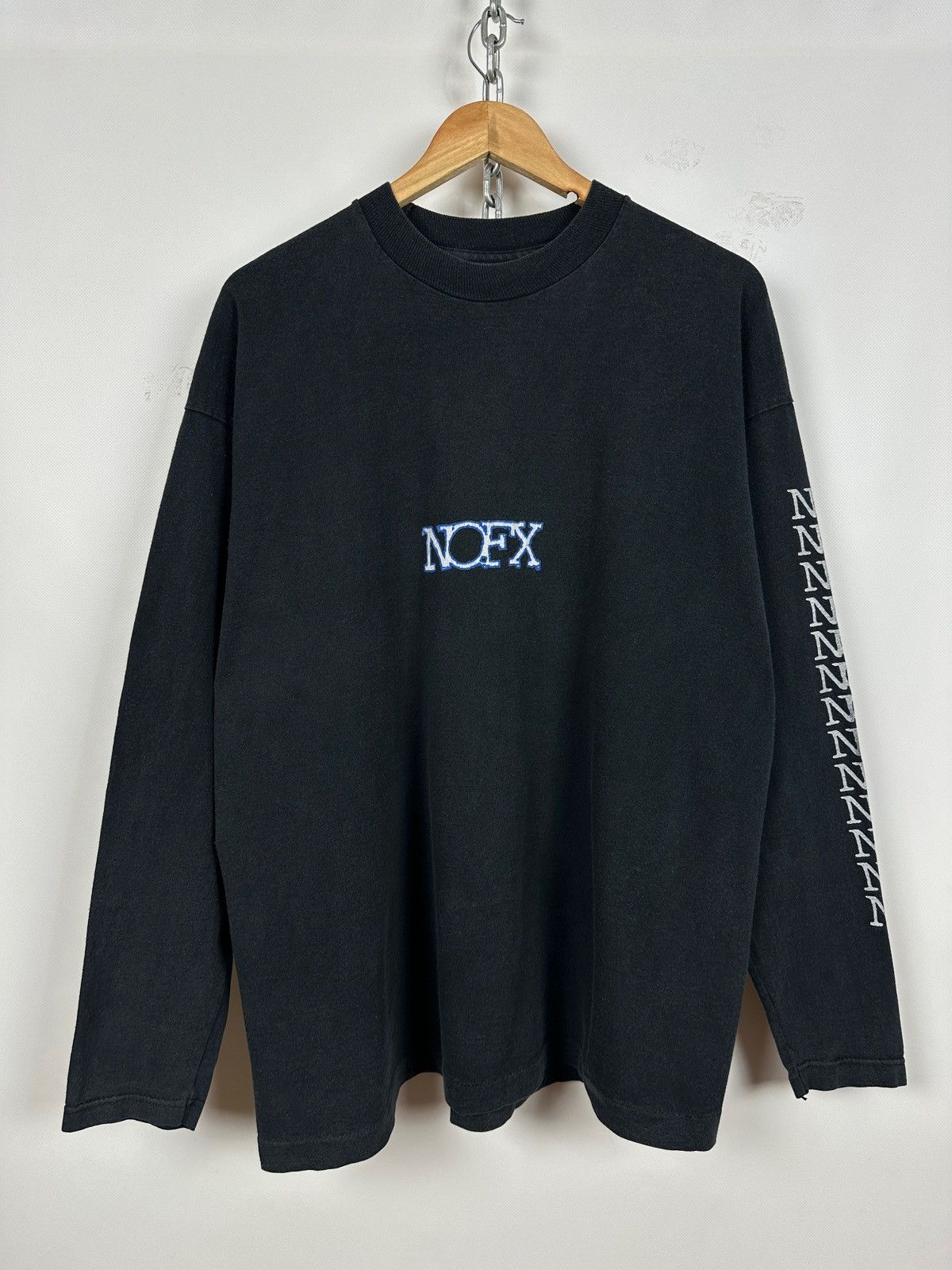 Band Tees 1995 Vintage NOFX Tour Punk Rock Long Sleeve T-Shirt Size US XL / EU 56 / 4 - 2 Thumbnail