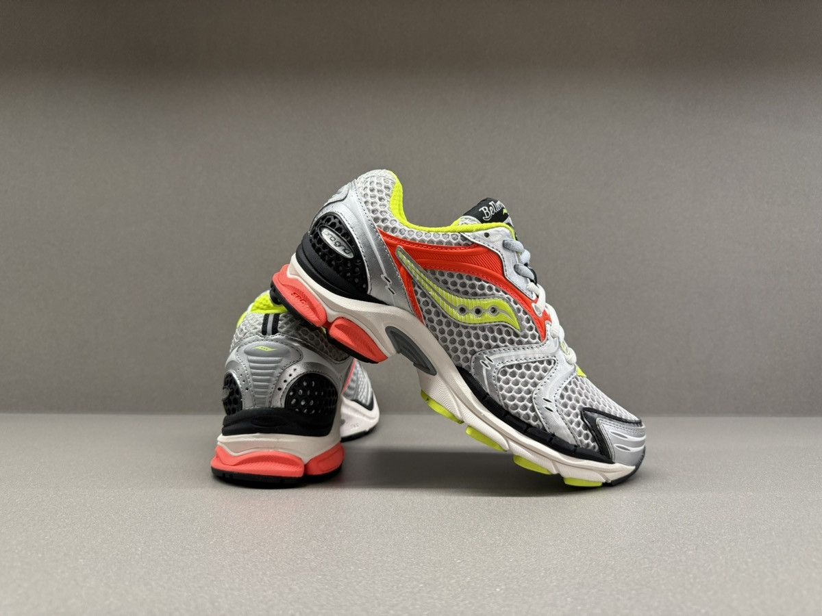 Saucony Saucony x Bellerose ProGrid Triumph 4 Silver 2024 Size US 6.5 / EU 39-40 - 7 Thumbnail