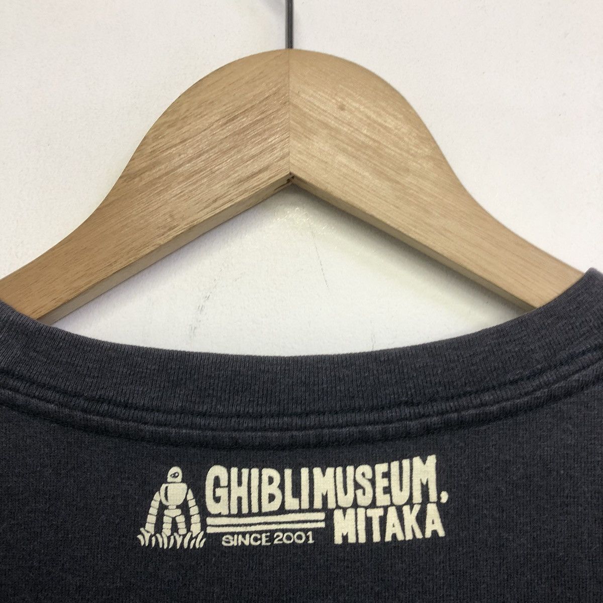 Anime VINTAGE GHIBLI MUSEUM MITAKA ANIME TSHIRT Size US M / EU 48-50 / 2 - 11 Thumbnail