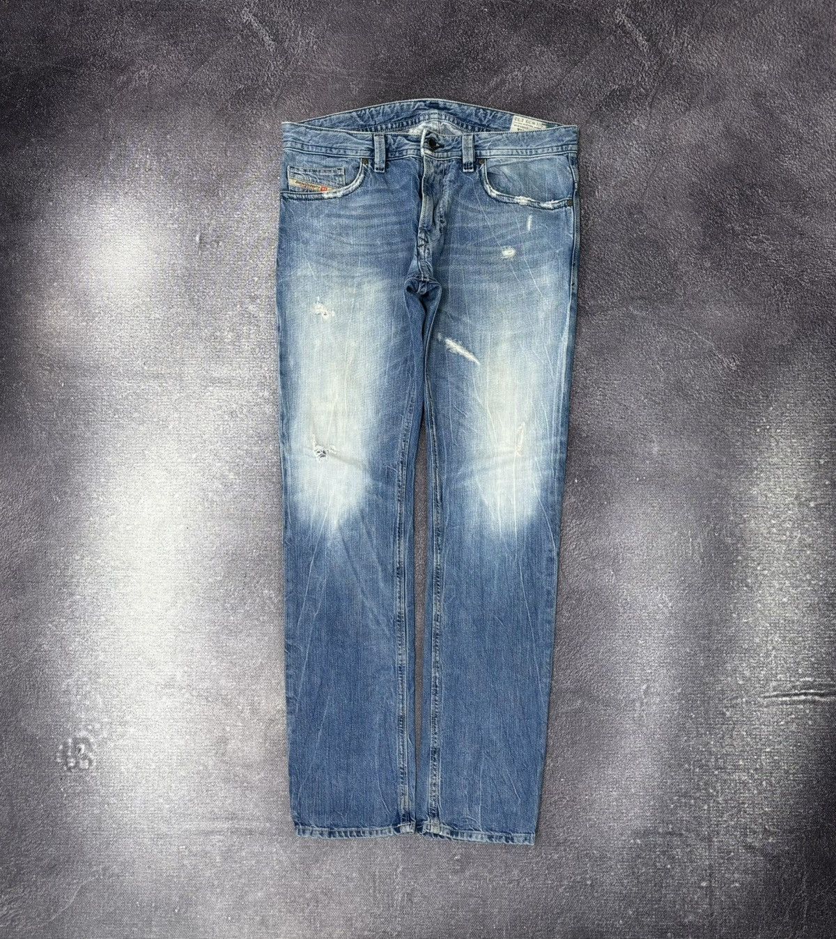 Diesel Vintage Diesel Thavar Y2K Faded Blue Ripped Slim Denim Jeans Size US 33 - 1 Thumbnail