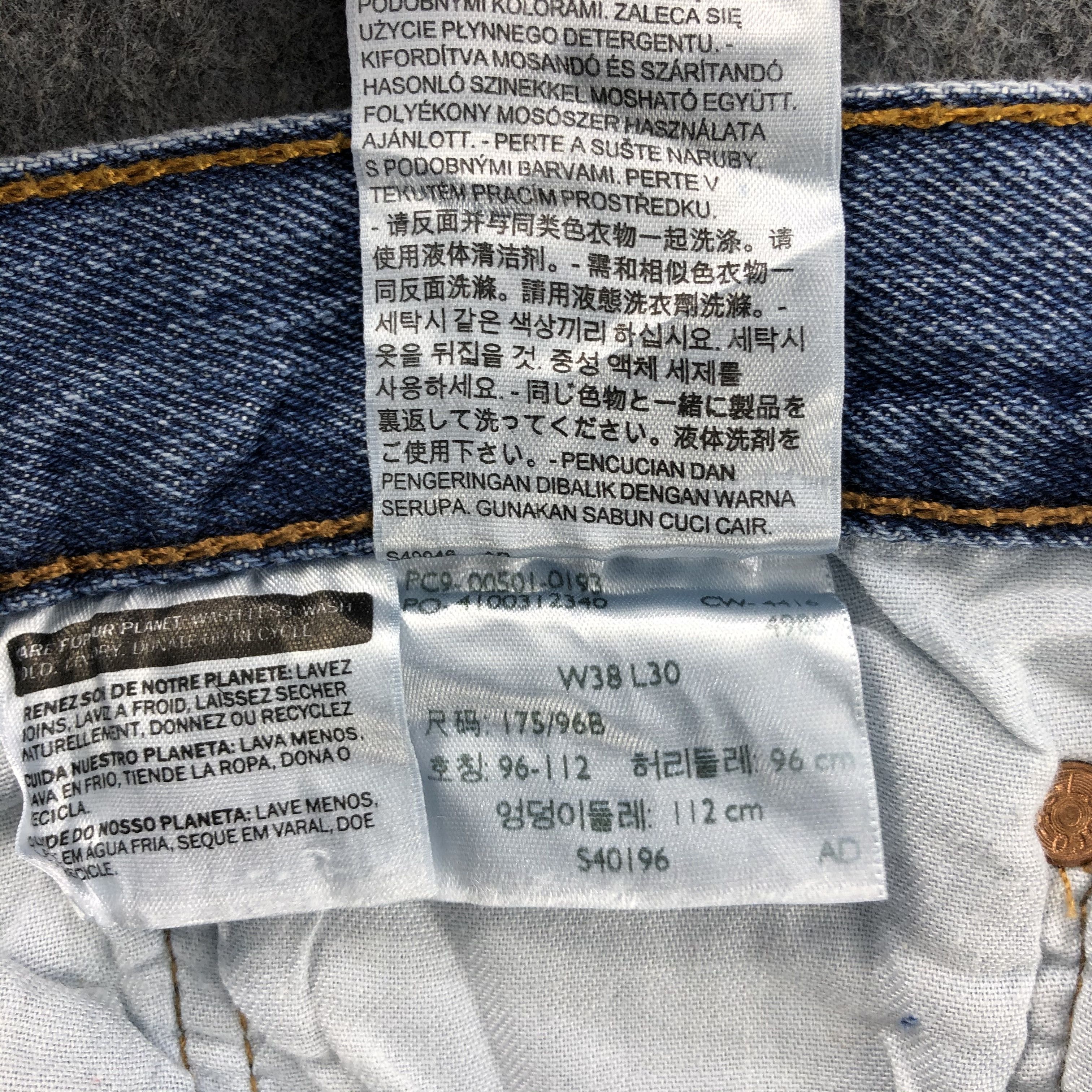Levi's × Vintage Vintage Blue Wash Levis 501 Jeans-JM1733 Size US 37 - 12 Thumbnail