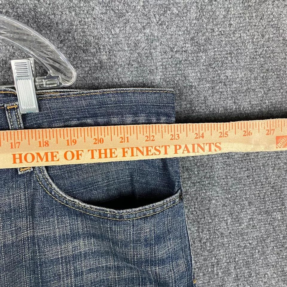Levi's Levi's Jeans Men's 44x30 559 Denim Zipper Fly Cotton Adults Size US 44 / EU 60 - 2 Thumbnail