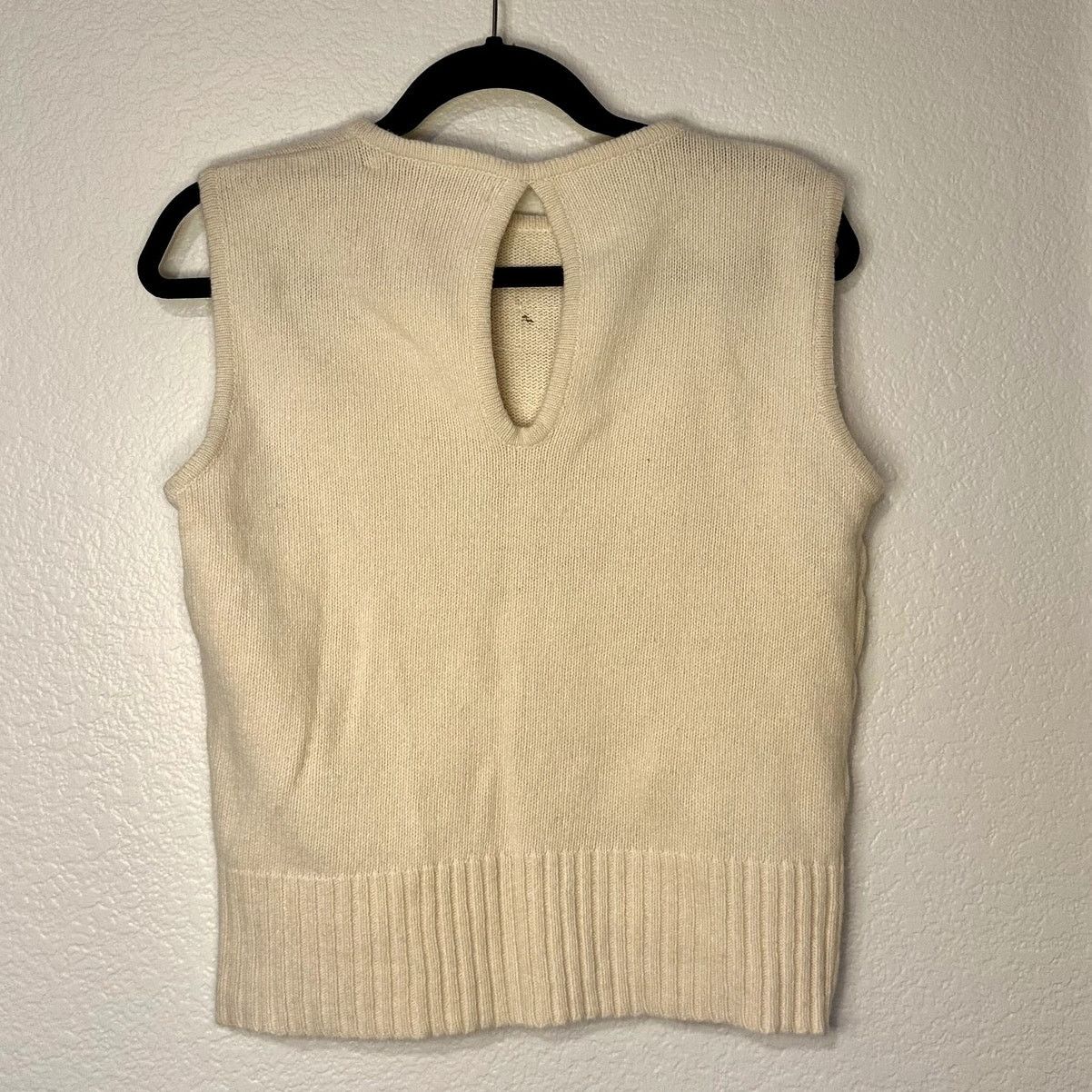 Miss Sixty Miss Sixty Embellished Sweater Vest XL Cream Size XL / US 12-14 / IT 48-50 - 2 Thumbnail