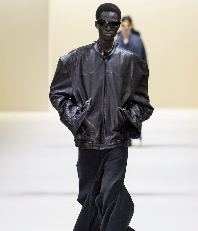 Balenciaga Balenciaga deconstructed leather jacket Size US L / EU 52-54 / 3 - 6 Thumbnail