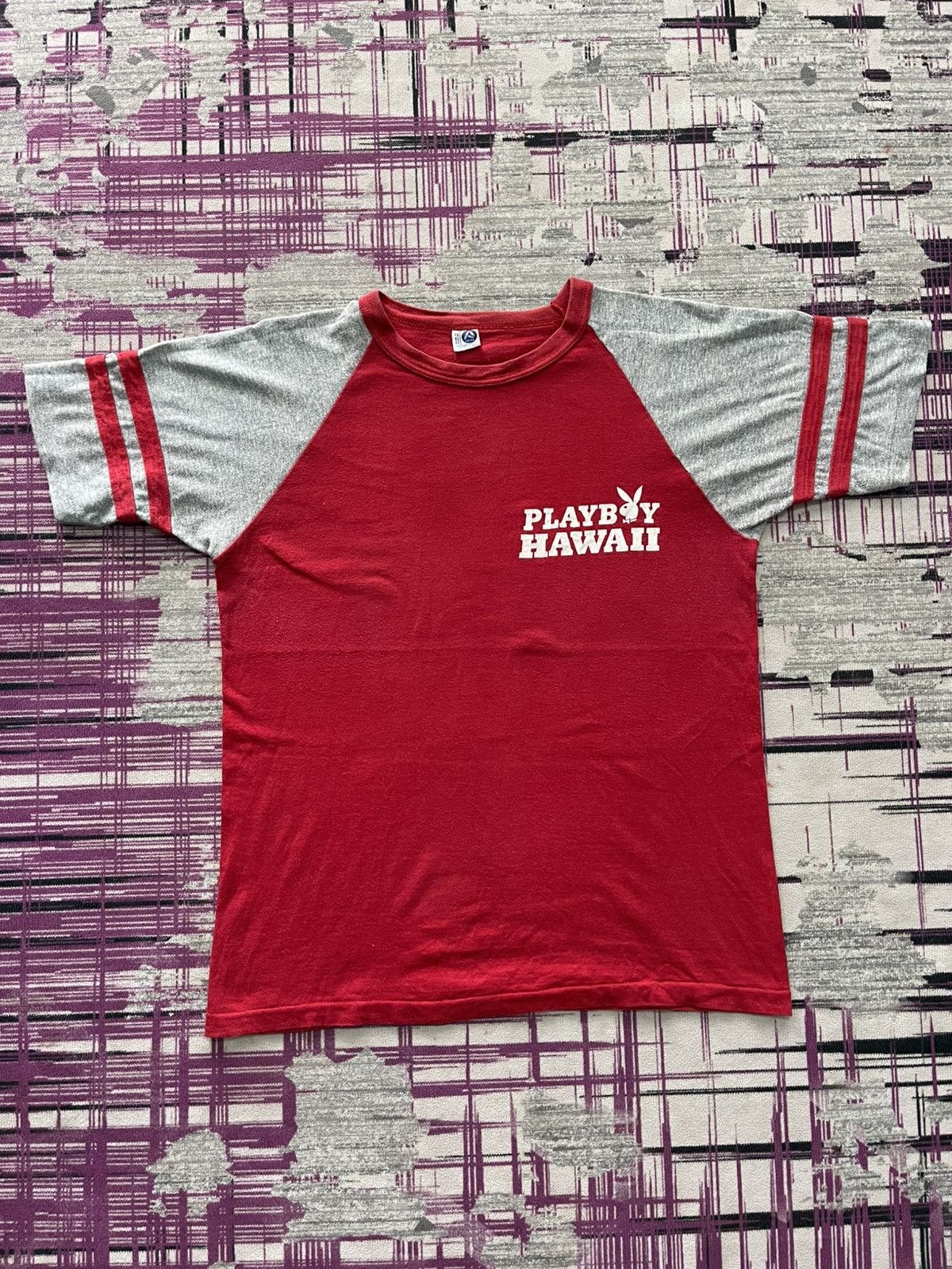 Playboy VINTAGE 80S PLAYBOY HAWAII RAGLAN VERY RARE Size US M / EU 48-50 / 2 - 1 Thumbnail