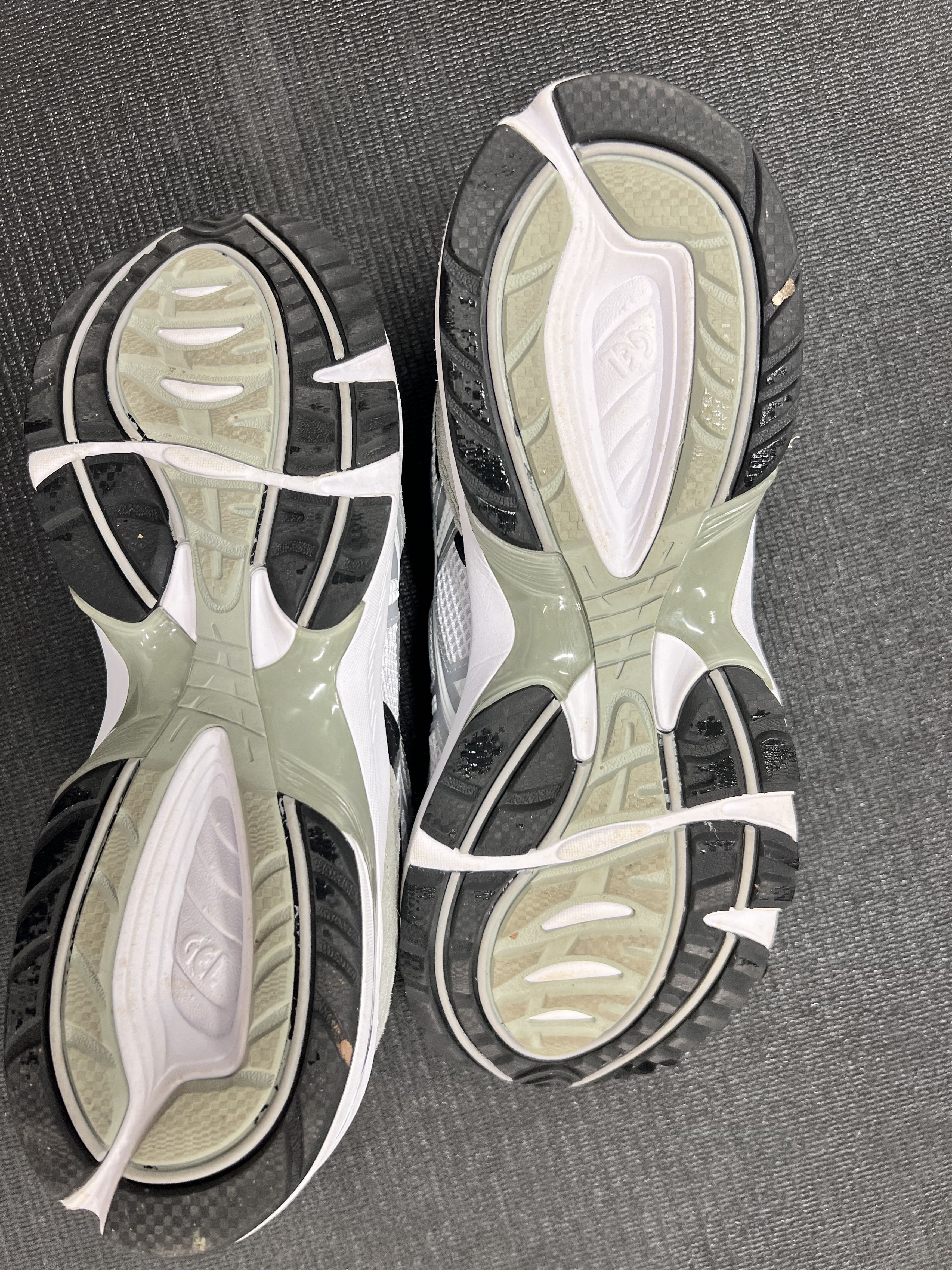 Asics ASICS trainer Size US 11.5 / EU 44-45 - 4 Thumbnail