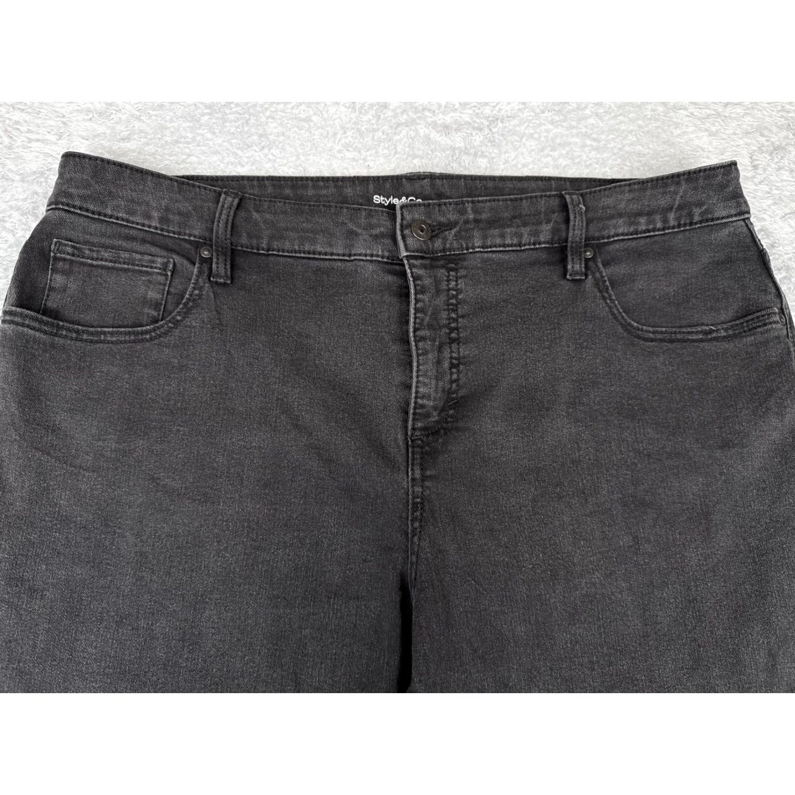 Style & Co Style & Co Curvy Capri Jeans Womens 18W Black Gray Stretch Denim Plus Size Jeans Size 40" / US 18 - 4 Thumbnail
