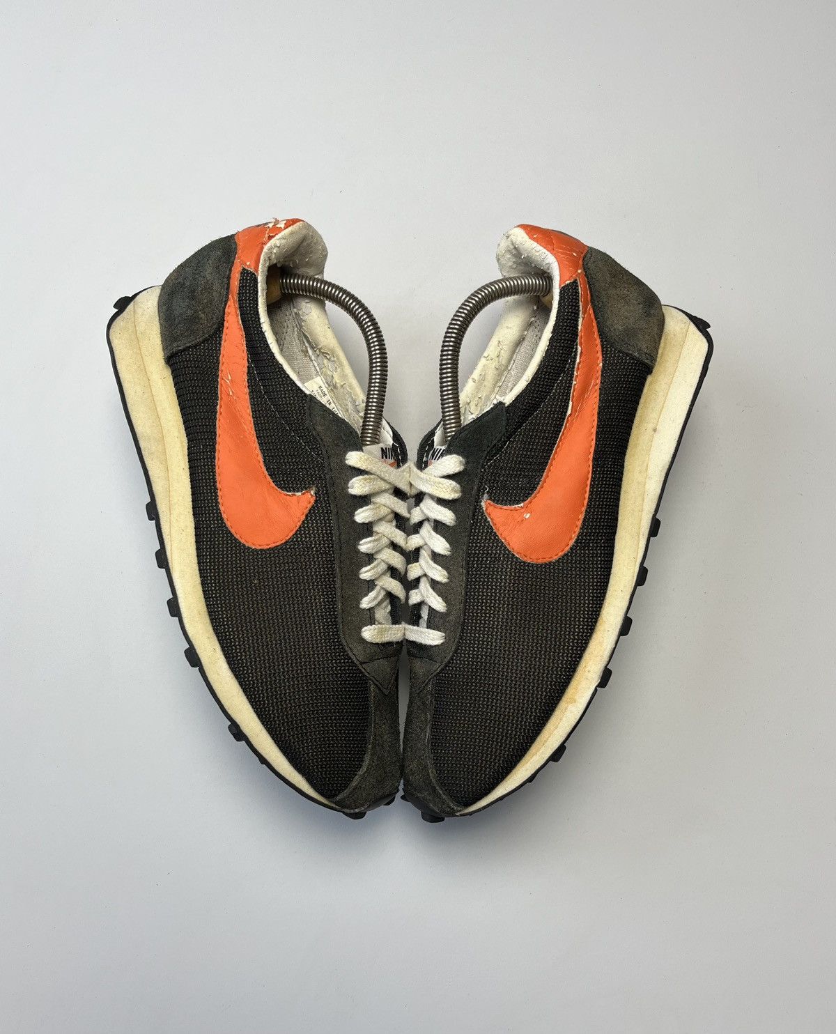 Nike Nike Vintage Waffle Racer 2007 Black Orange Size US 9 Size US 9 / EU 42 - 1 Thumbnail