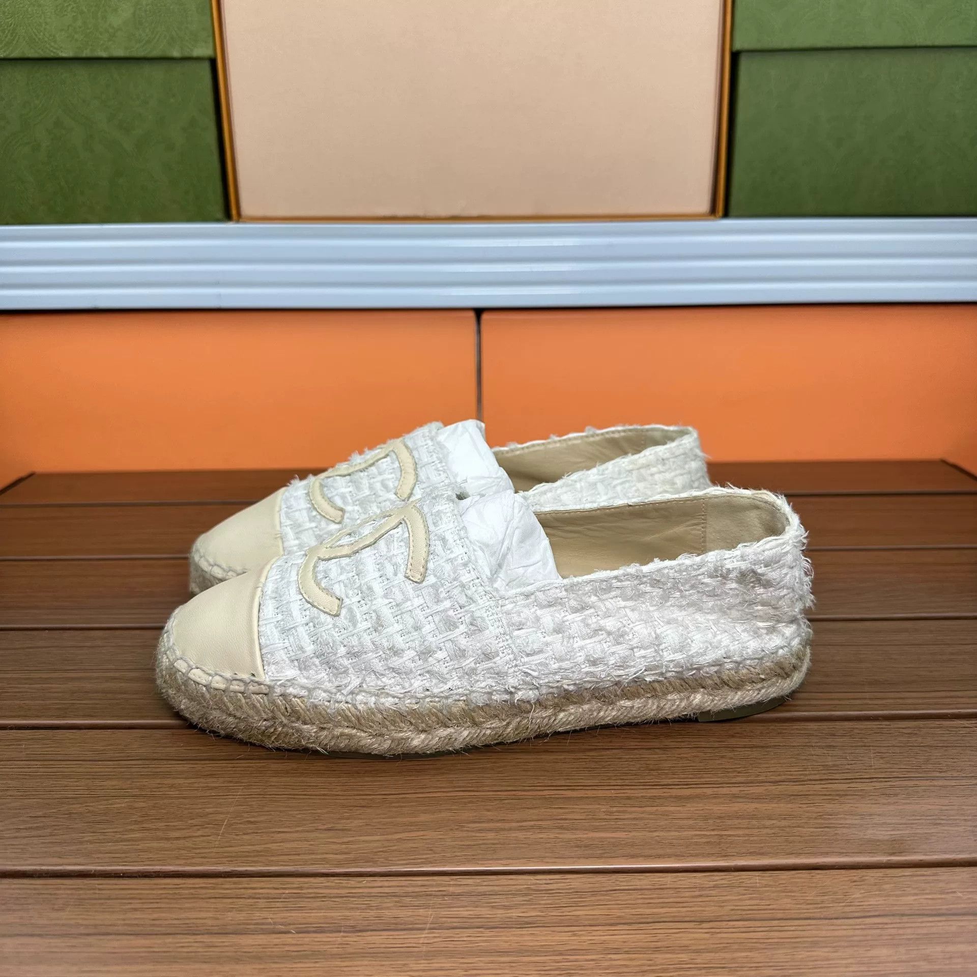 Chanel Chanel Lowtop Sneakers it_35 Women Size US 5 / IT 35 - 1 Thumbnail