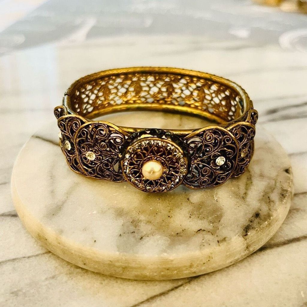 Vintage Antique Filigree Hinged Bangle Bracelet Dark Gold Size ONE SIZE - 1 Thumbnail